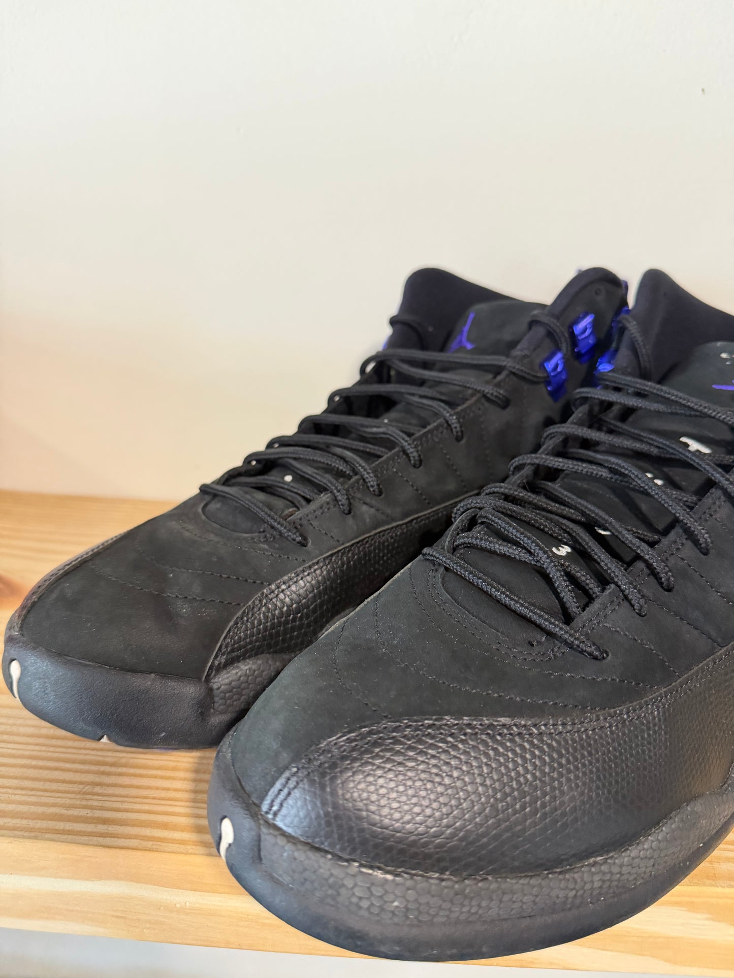 Preowned Jordan 12 Retro Black Dark Concord Sz 13M/14.5W