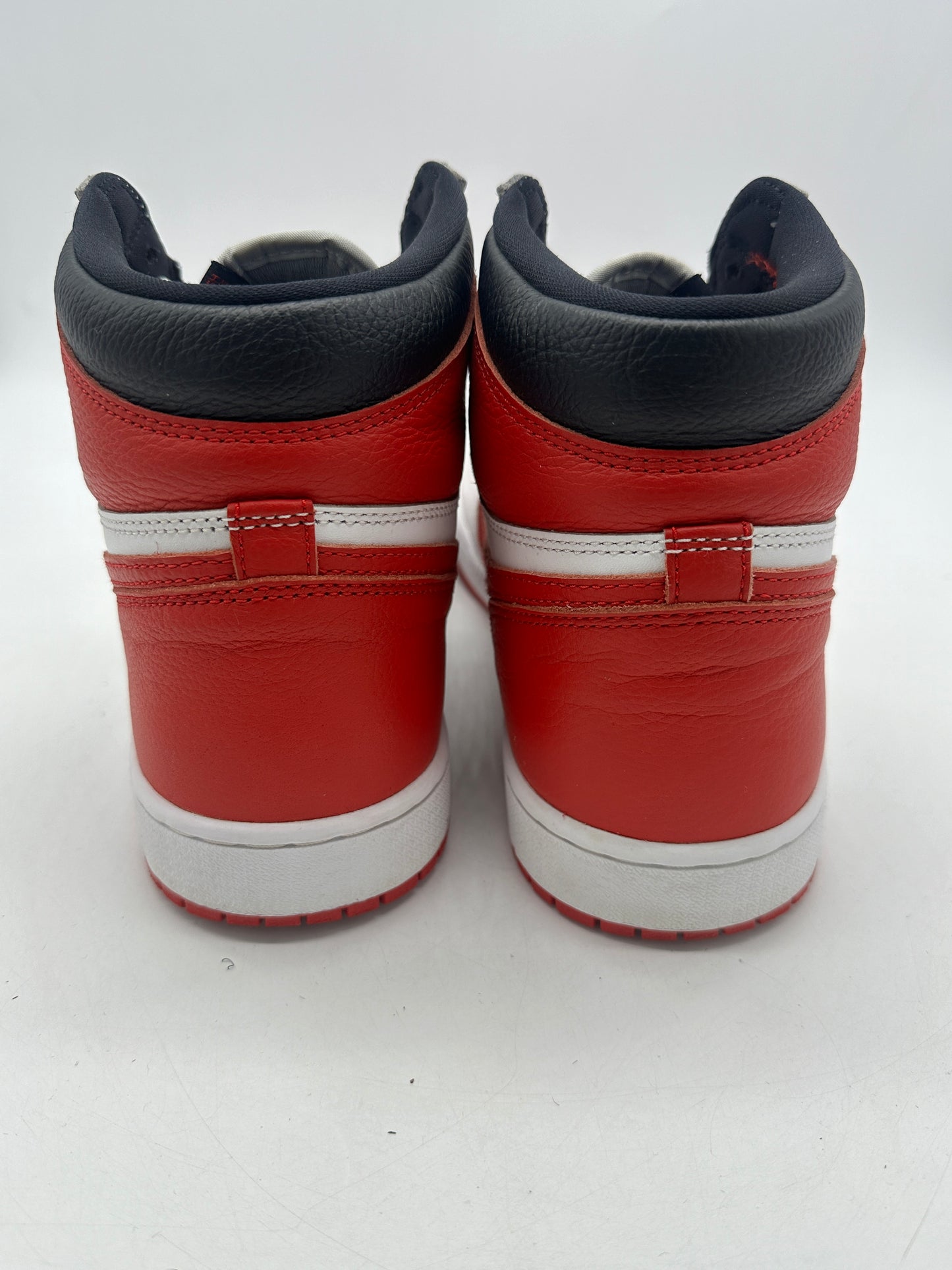 Preowned Jordan 1 Retro High OG Heritage Sz 13M/14.5W