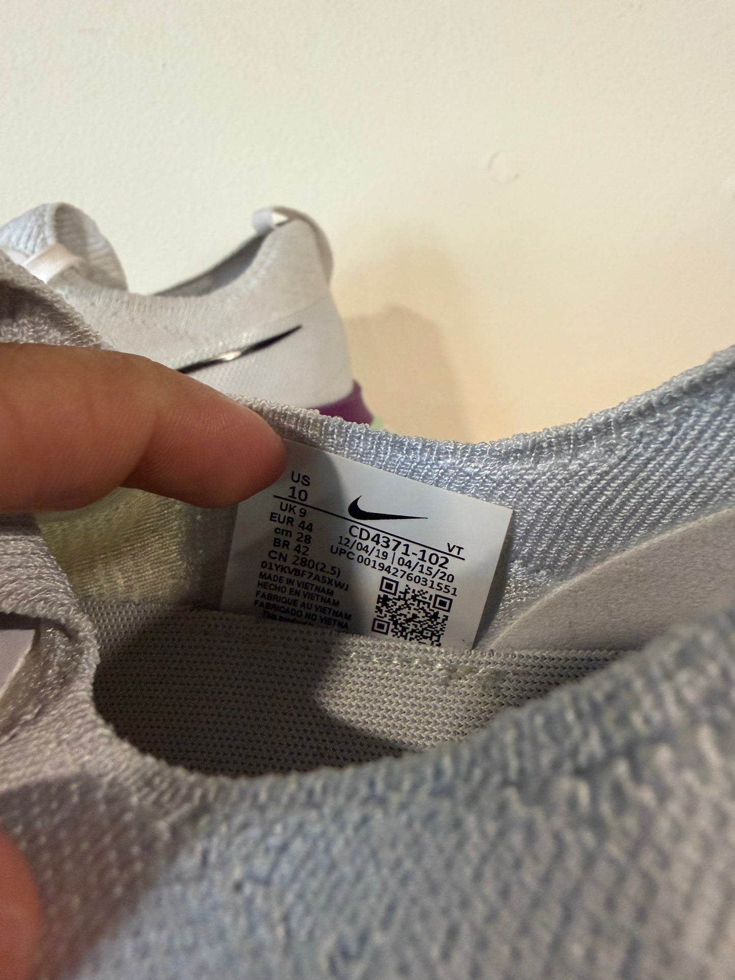 Preowned Nike React Infinity Run White Vapor Green Sz 10M/11.5W