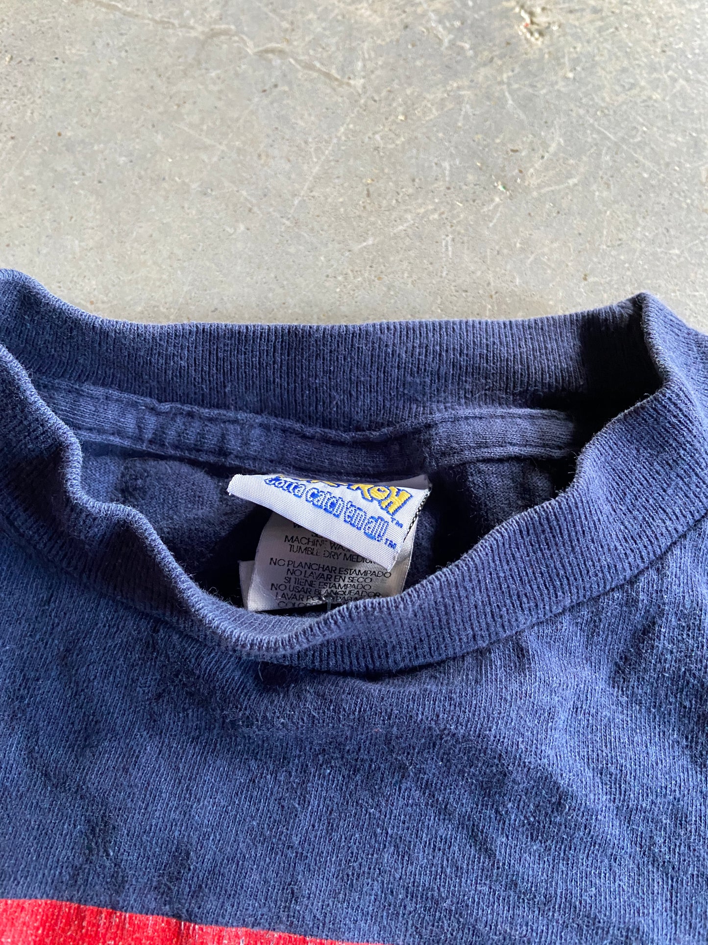 VTG Kids 1999 Pokémon Pikachu L/S Tee Sz Small