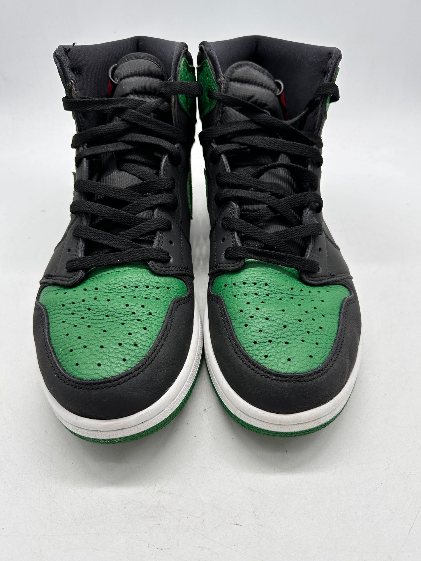 Preowned Jordan 1 Retro High Pine Green Black Sz 12M/13.5W 555088-030