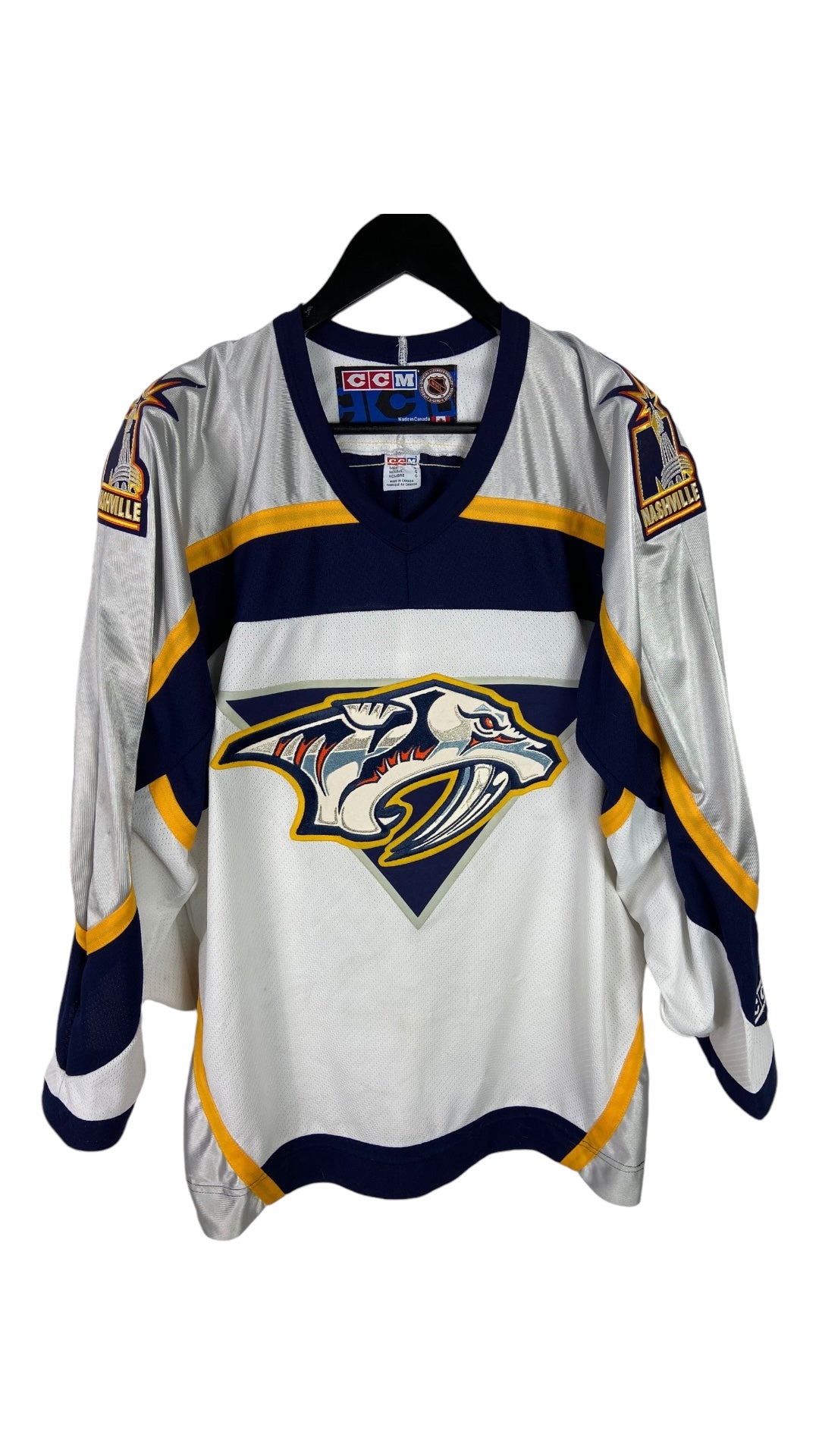 VTG Nashville Predators Hockey Jersey Sz Med