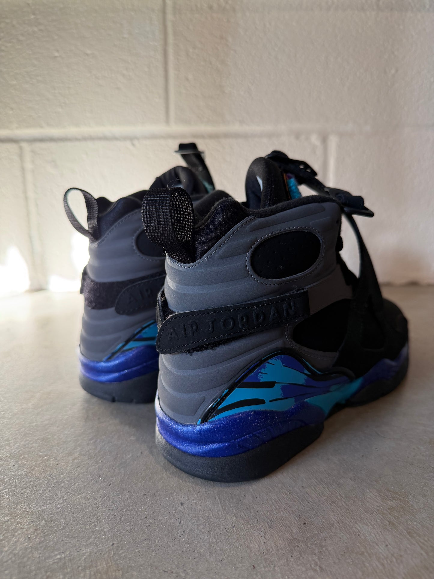 Preowned Jordan 8 Retro Aqua (2015) (GS) Sz 6Y/7.5W