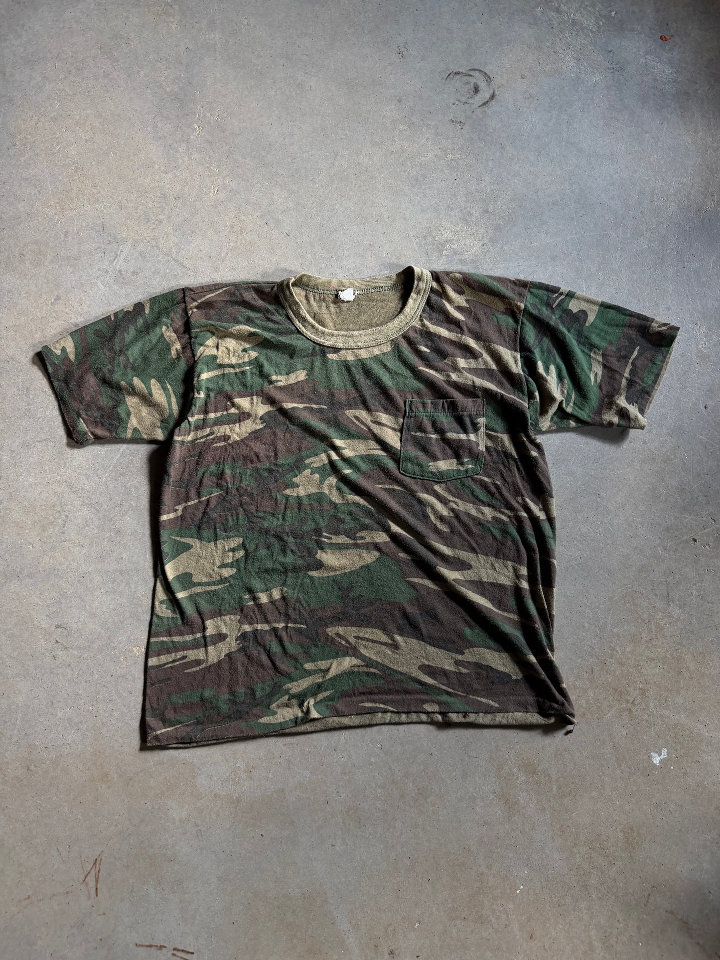 VTG Dark Camo Tee Sz L