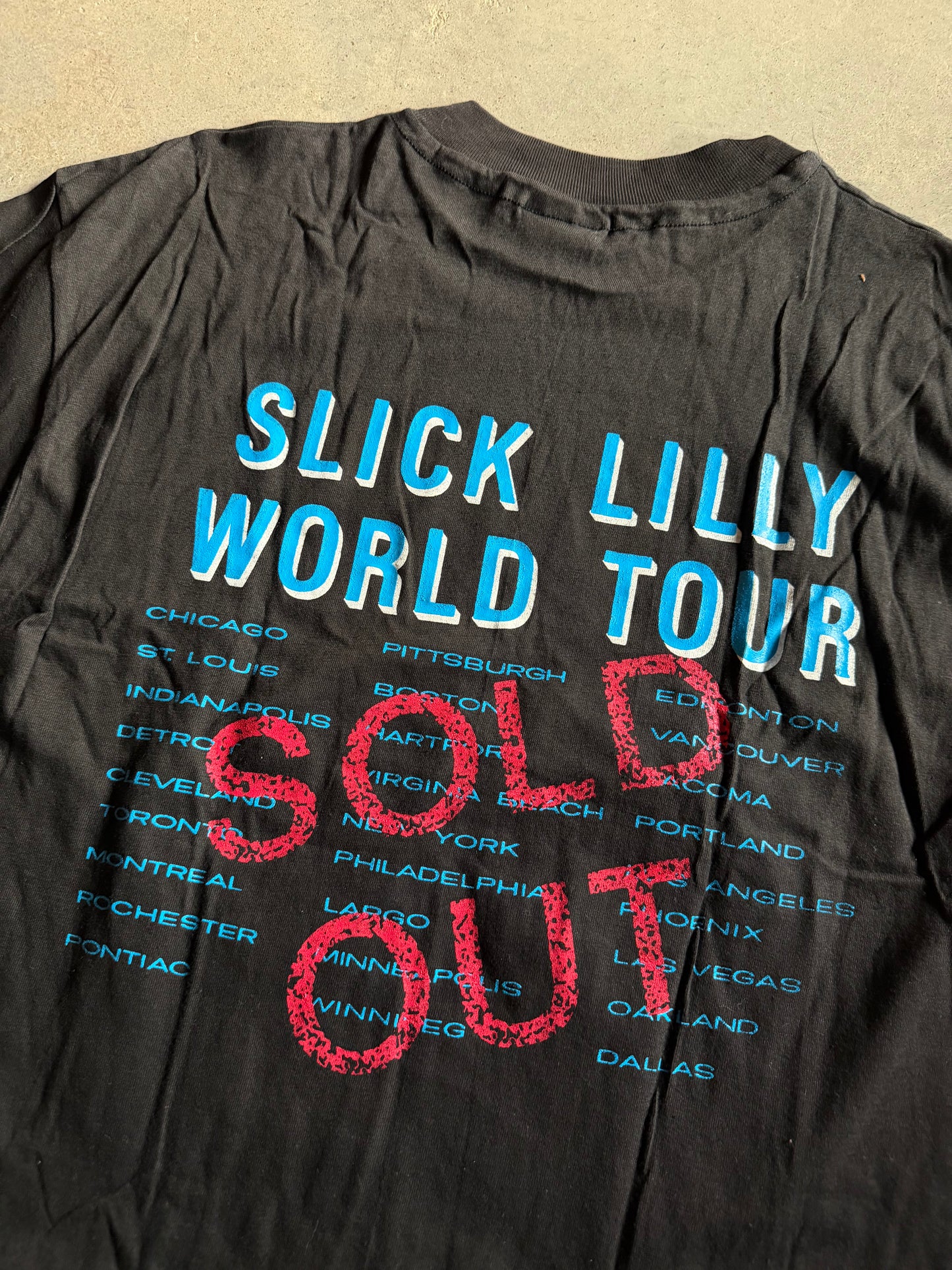 VTG Slick Lilly World Tour Native American Tee Sz L/XL