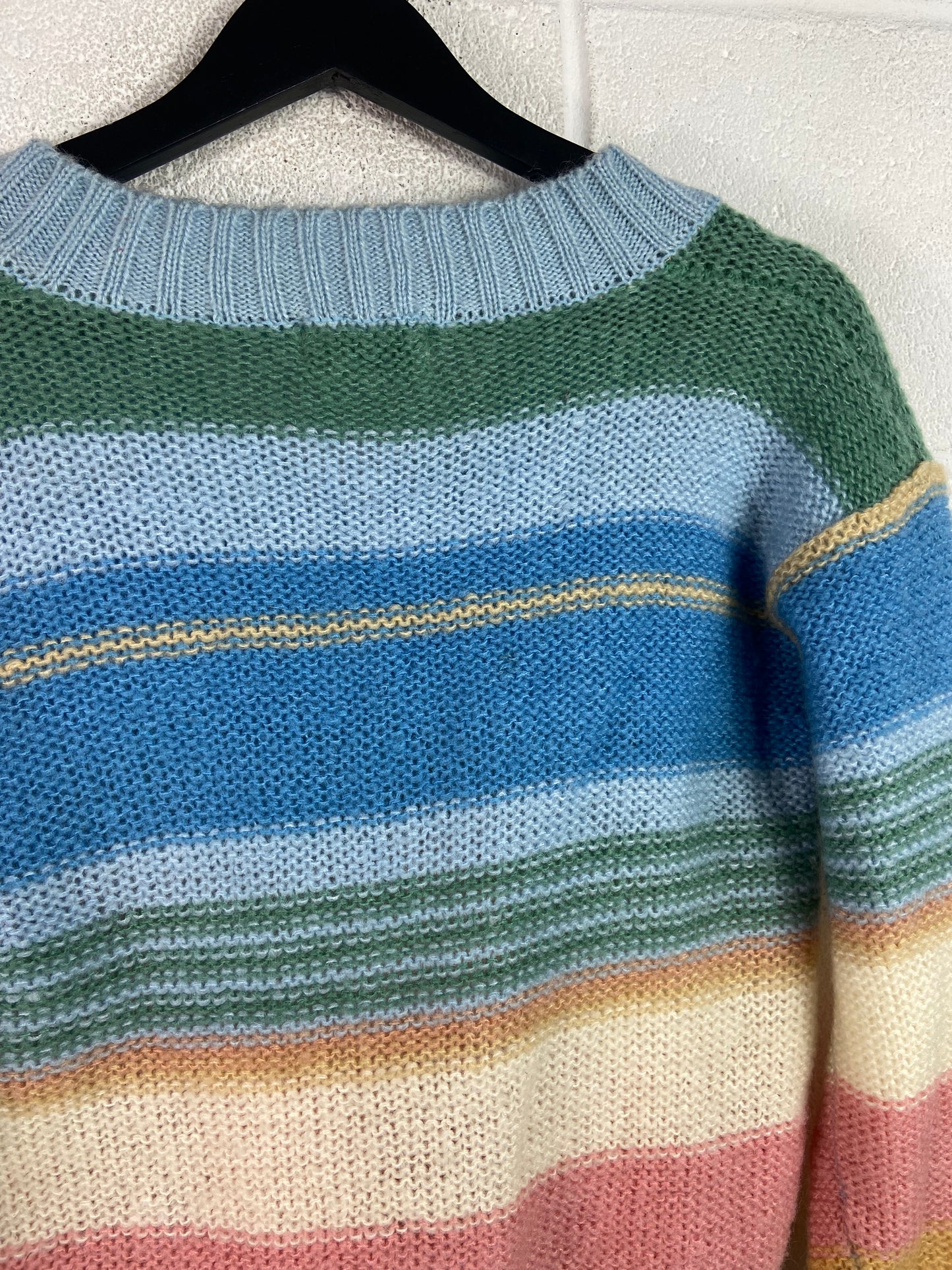 VTG Baby Blue/Multicolor V-Neck Sweater Sz M