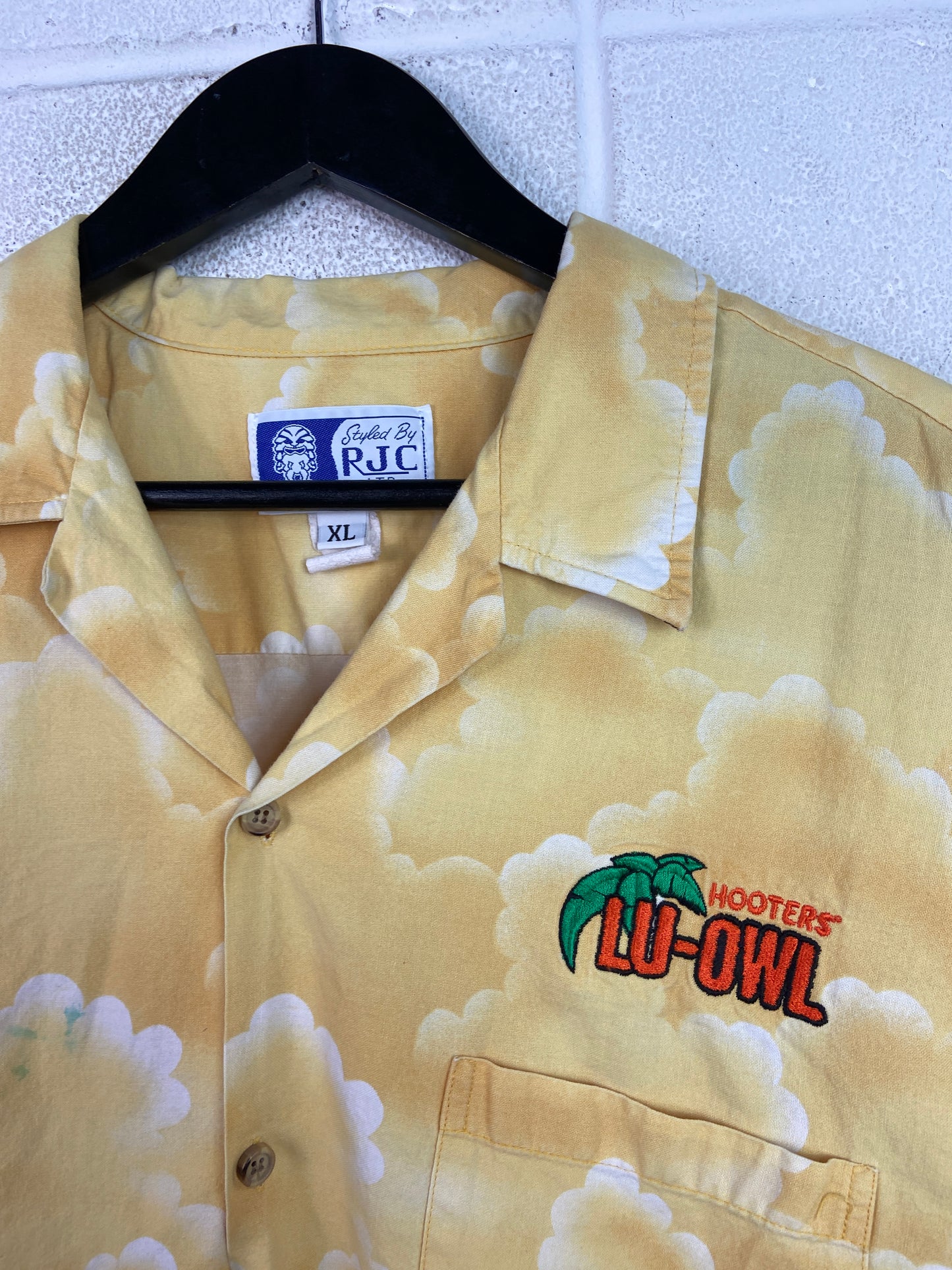 VTG Hooters Lu-Owl Hawaiian Shirt