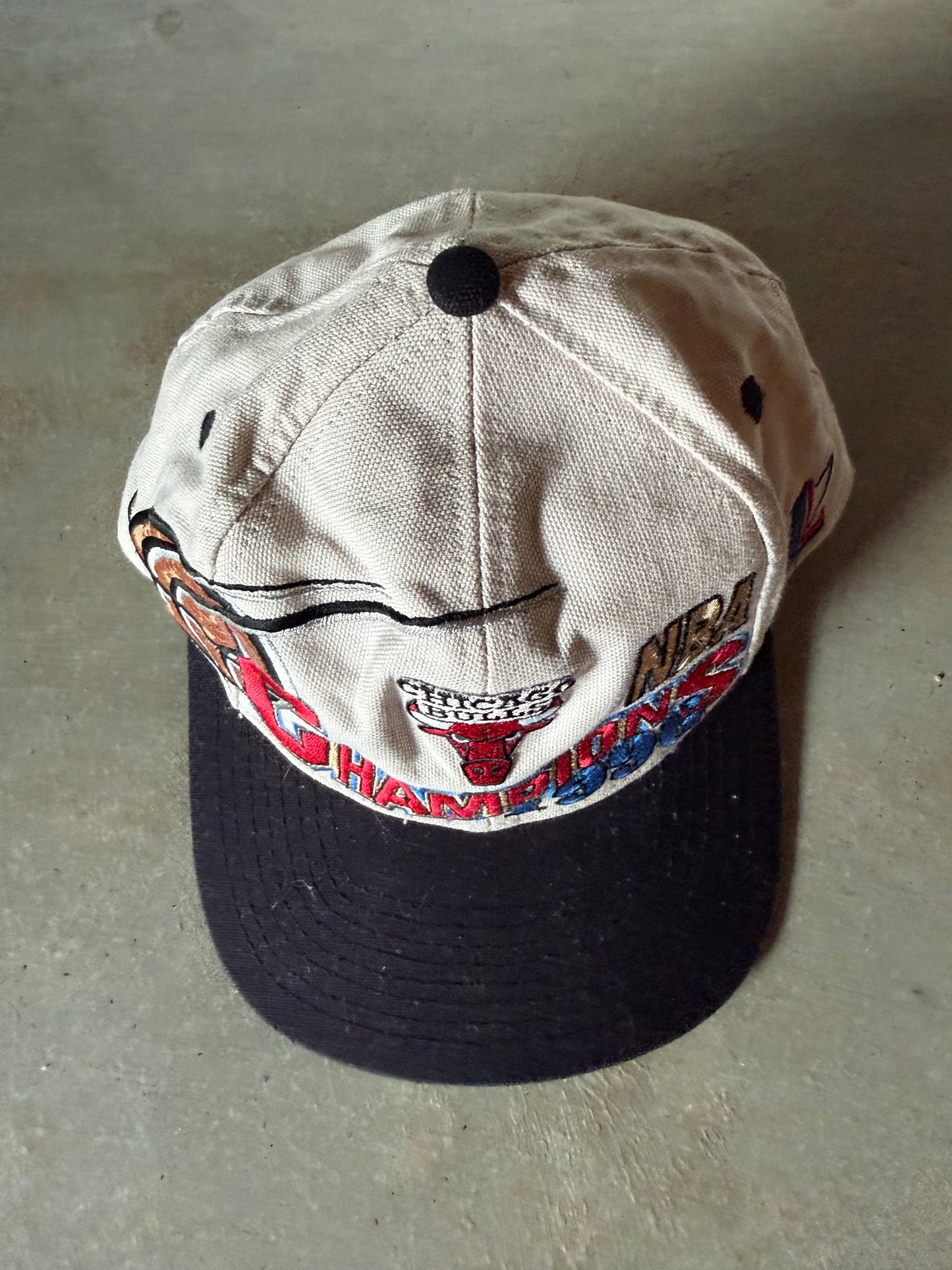 VTG Chicago Bulls 96 Championship Logo Athletic Hat