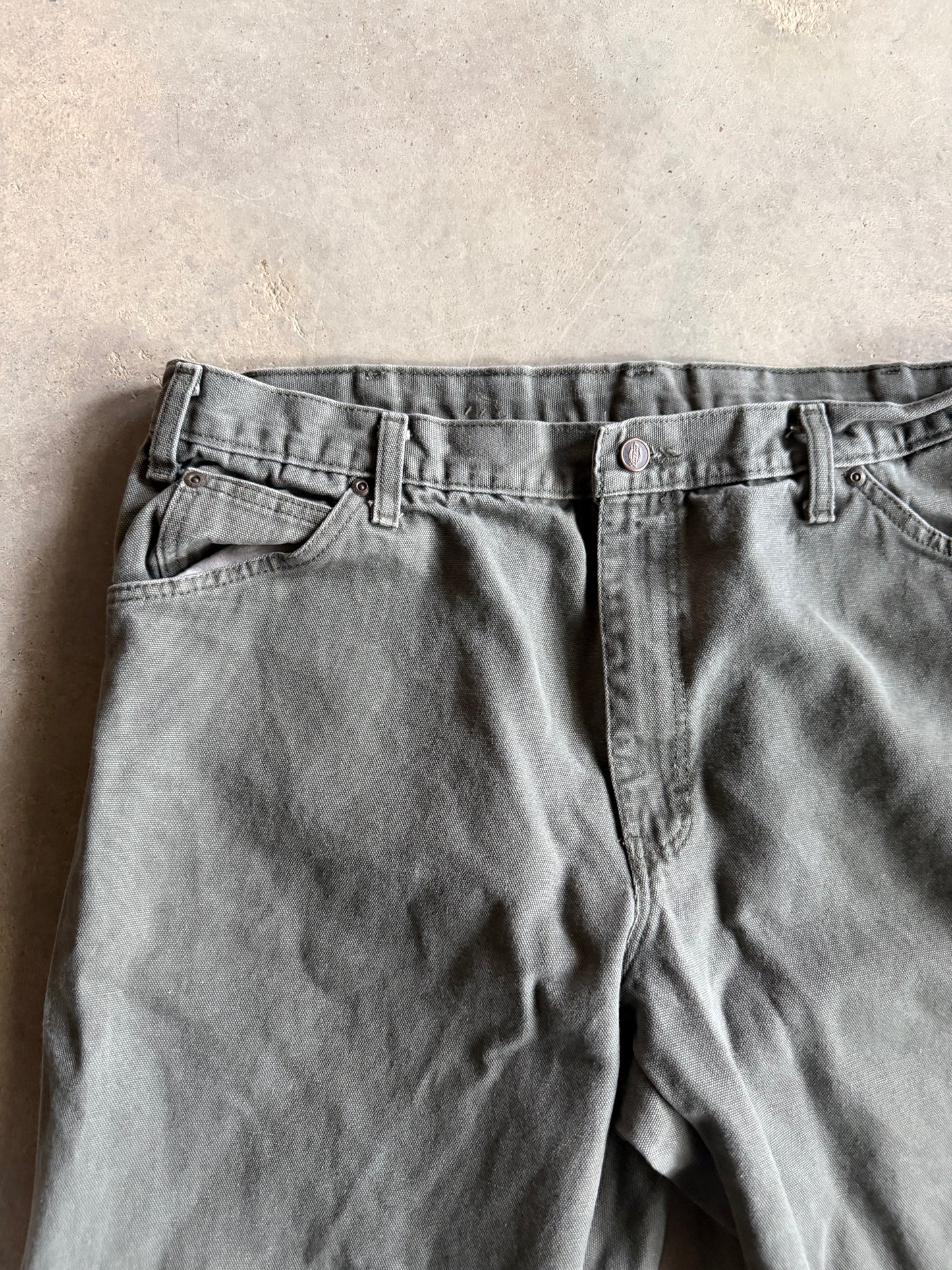 VTG Dickies Green Jeans Sz 38x32