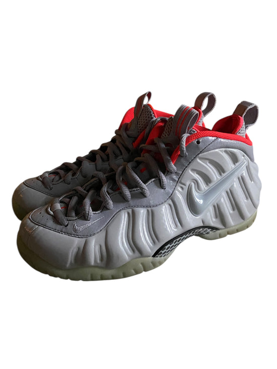 Preowned Nike Air Foamposite "Pure Platinum" Sz 8M/9.5W