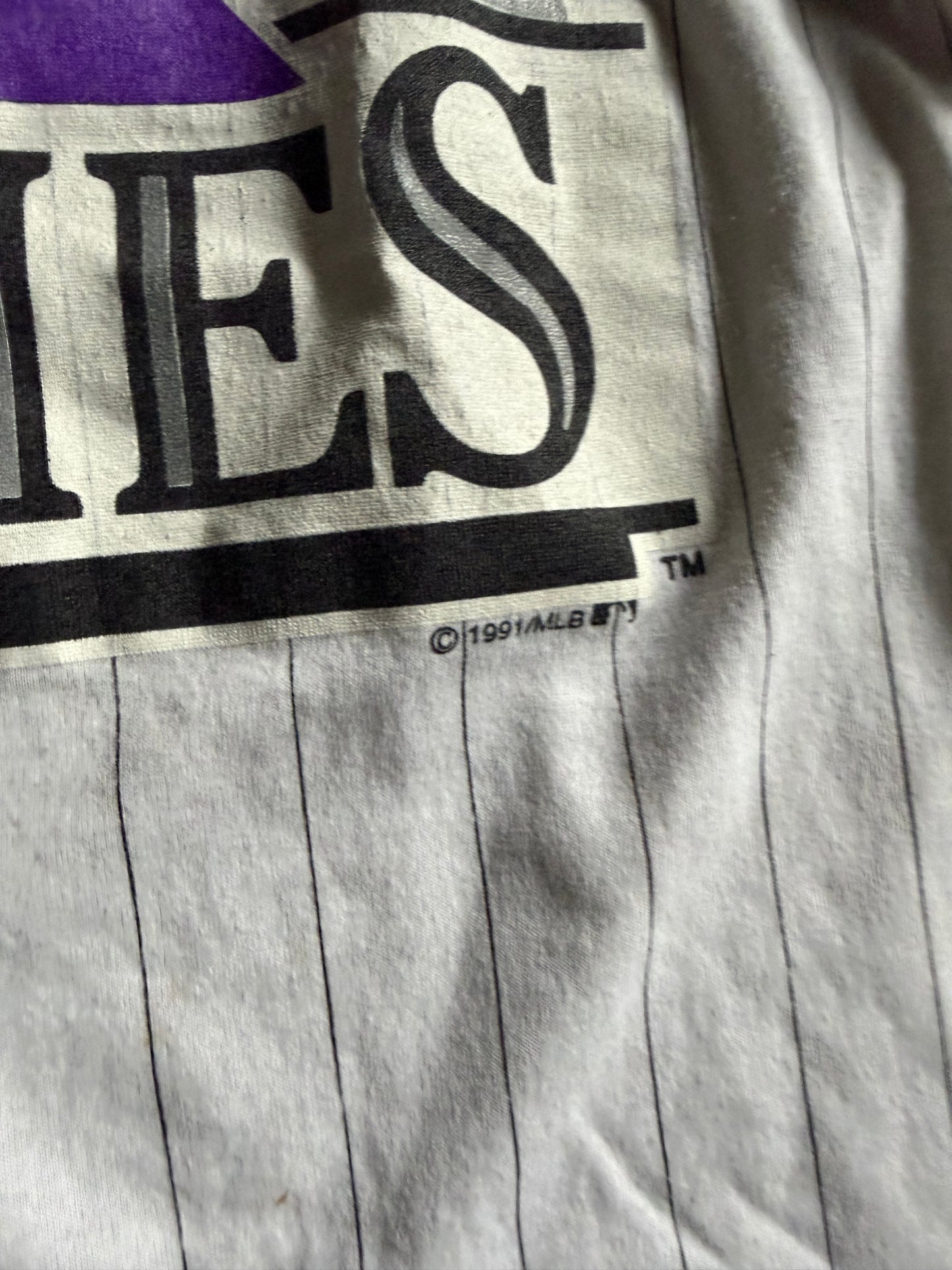 VTG Colorado Rockies Pinstripe V Neck Shirt Sz L