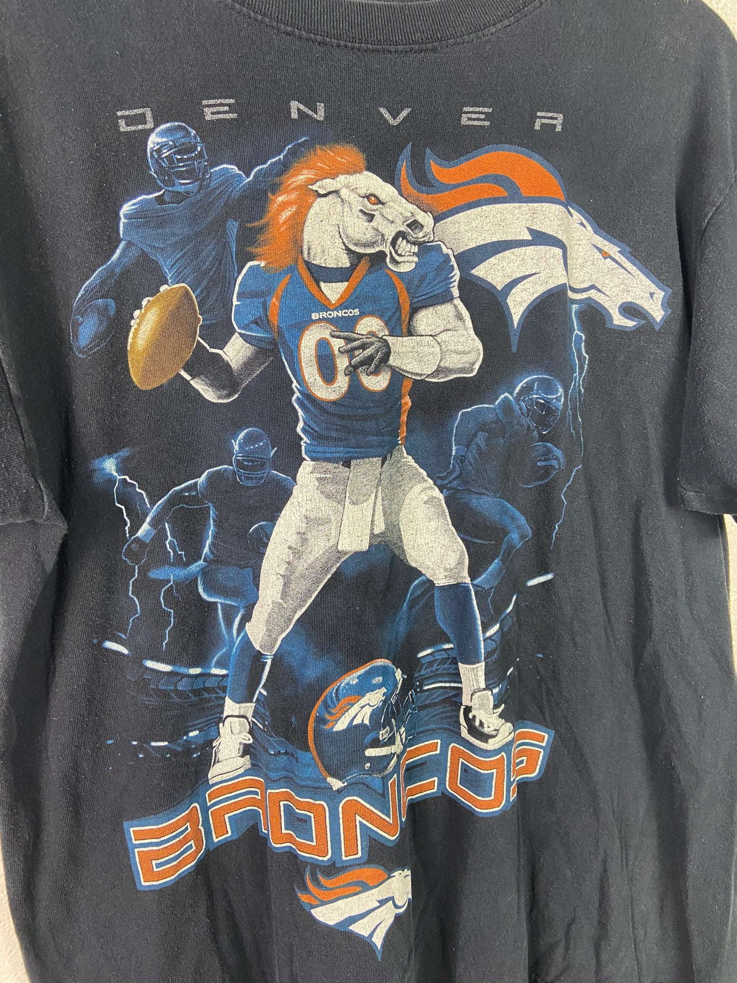 VTG Denver Broncos Mascot Tee Sz L