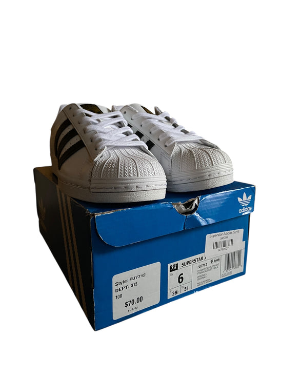 Adidas Superstars Sz 6M/7.5W