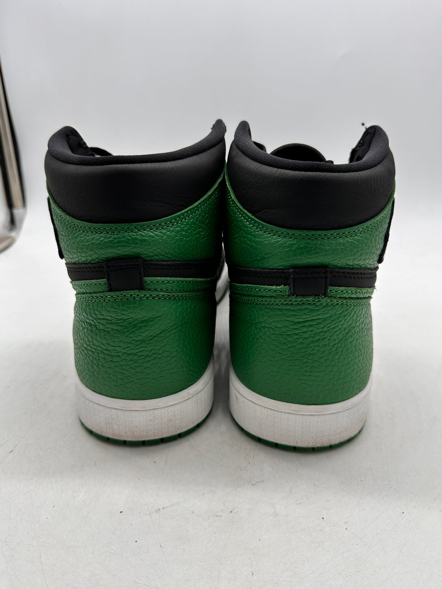 Preowned Jordan 1 Retro High Pine Green Black Sz 12M/13.5W 555088-030