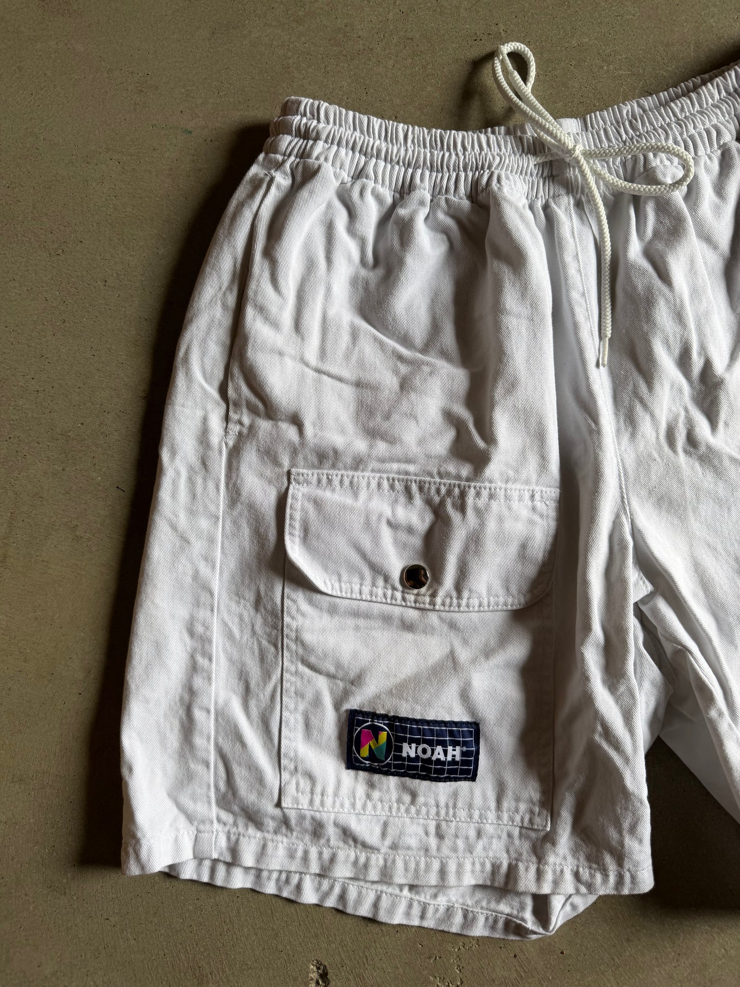 Noah White Shorts Sz XL