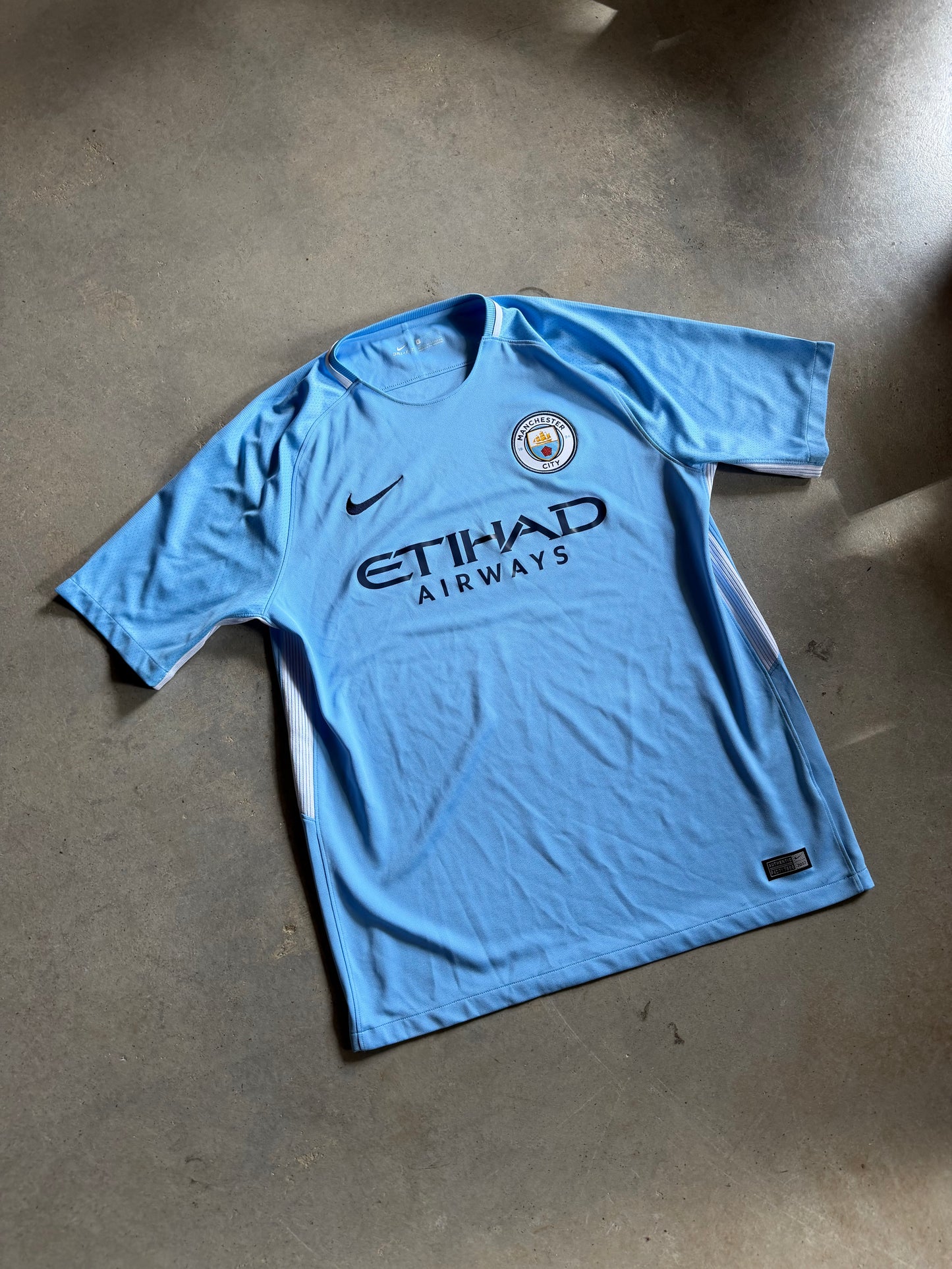 Manchester City Nike Jersey Sz L