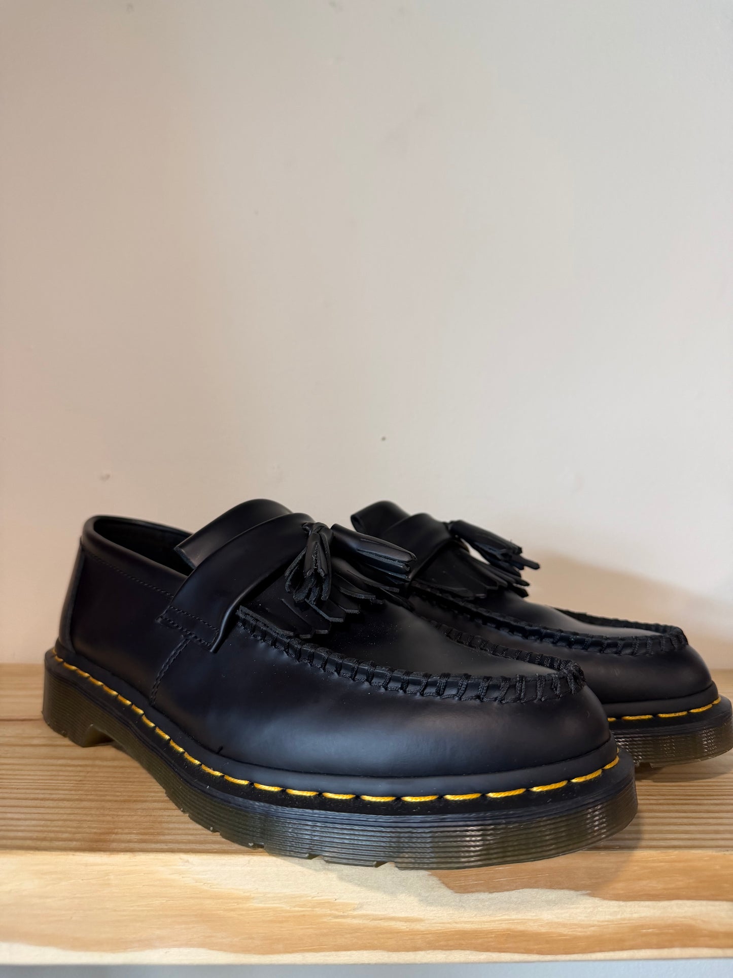 Preowned Dr. Martens Made In England Adrian Tassel Loafer Black Sz 11M/12.5W