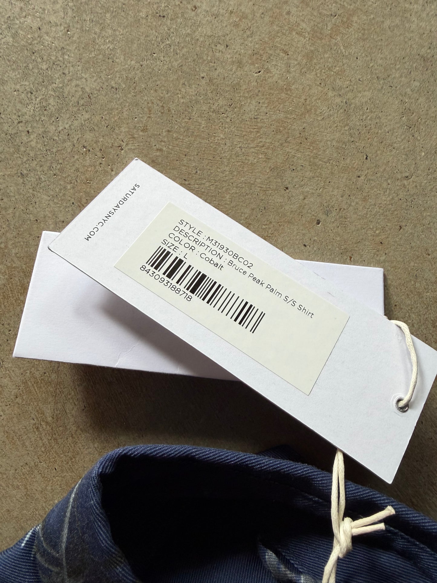 Saturday New York City Button Up Shirt Sz L