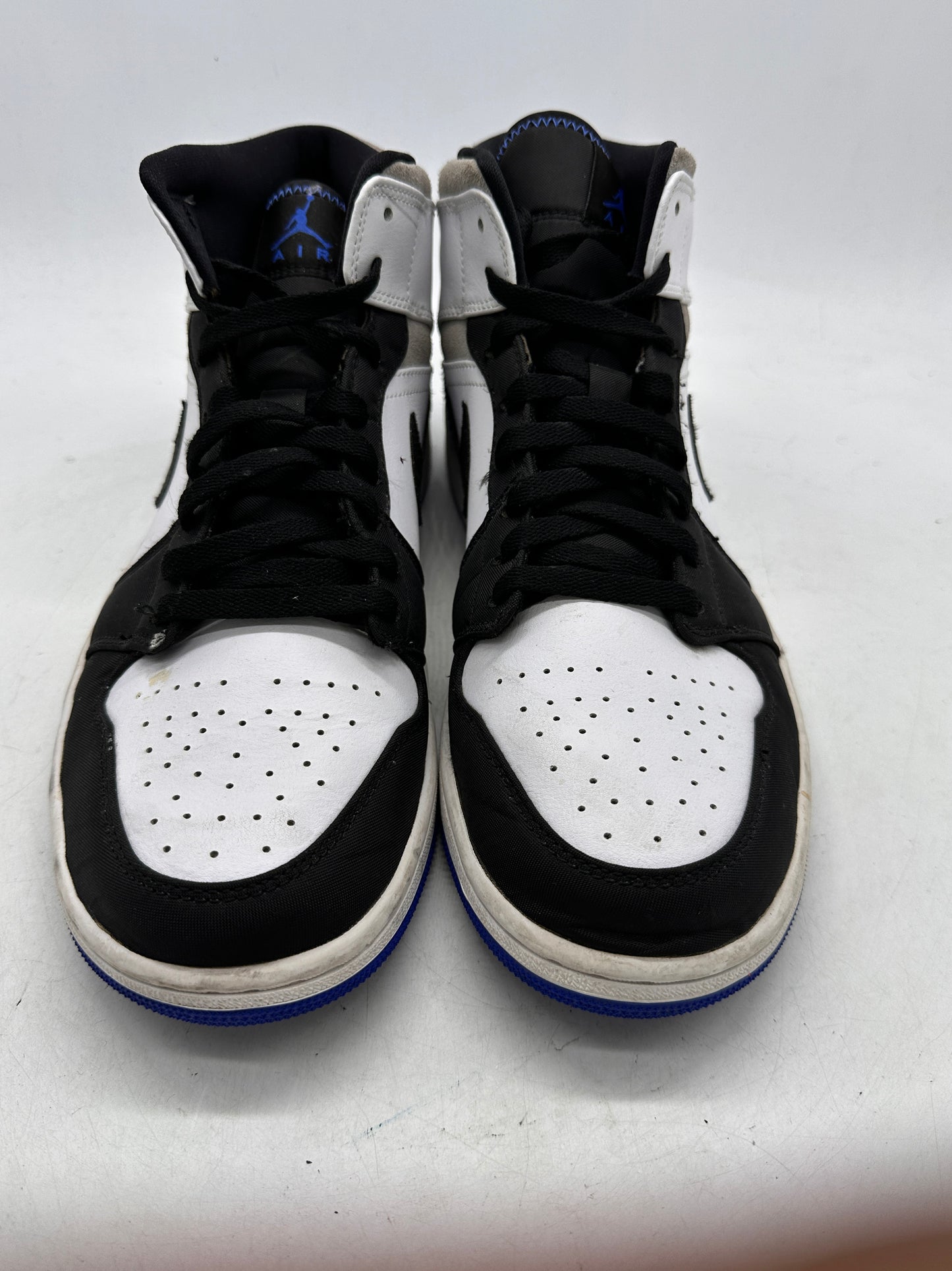 Preowned Jordan 1 Mid SE Royal Black Toe Sz 11M/12.5W 852542-102