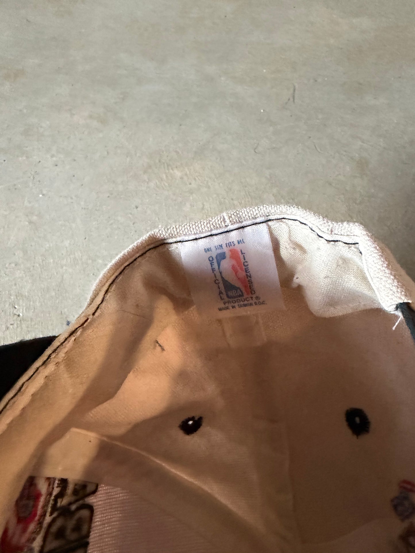 VTG Chicago Bulls 96 Championship Logo Athletic Hat