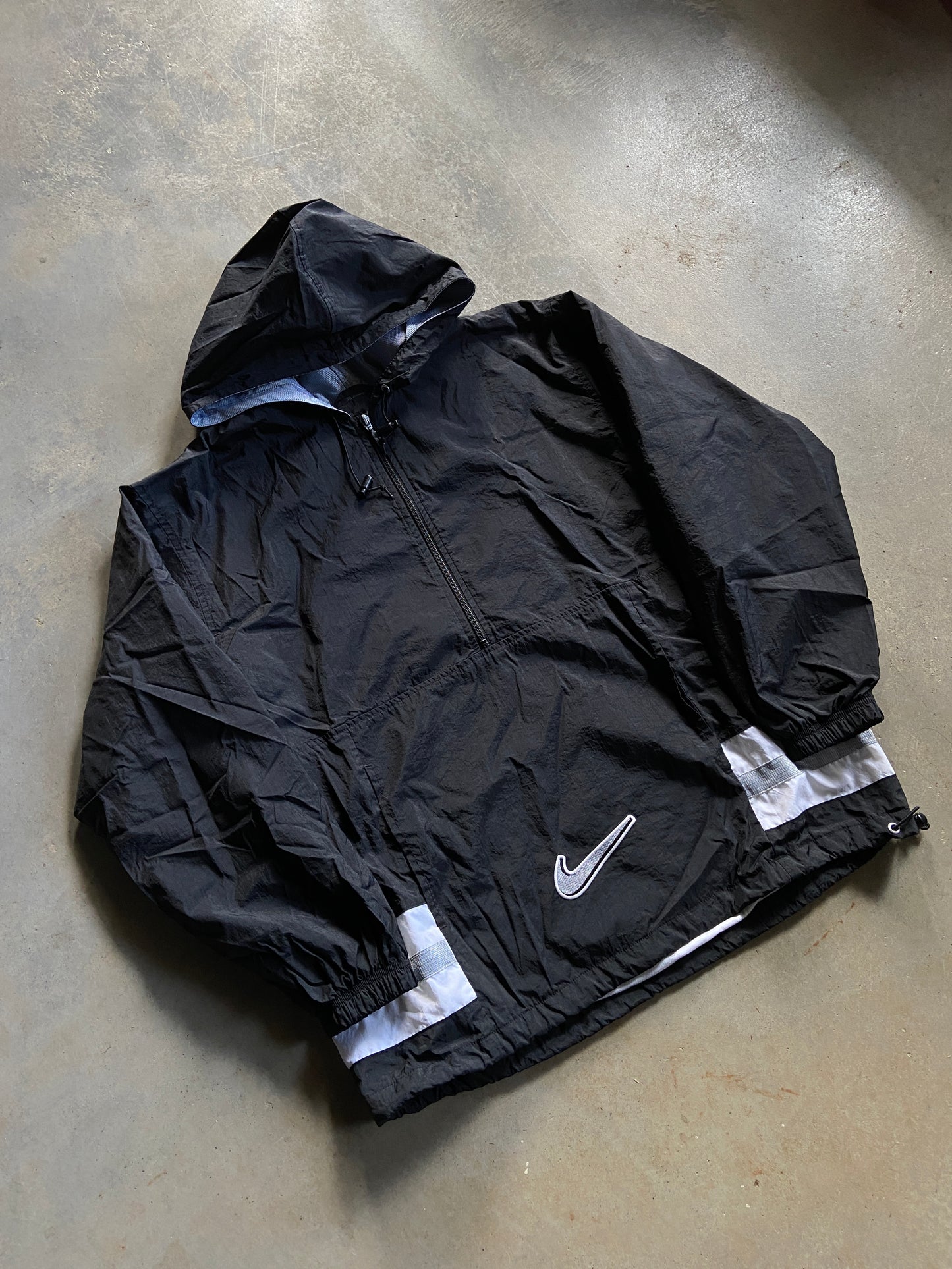 VTG Nike Silver/Black Nylon Pullover Jacket Sz M