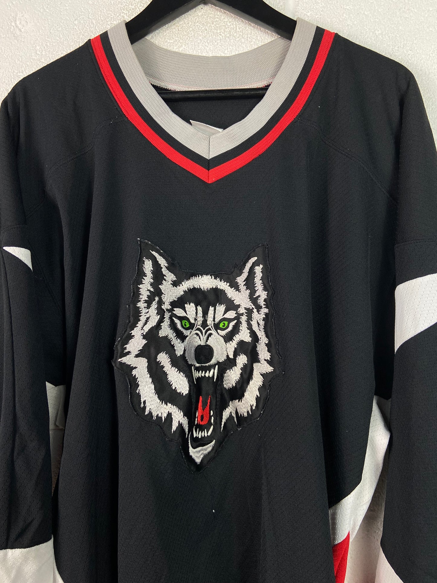 VTG Chicago Wolves CCM Hockey Jersey Sz L