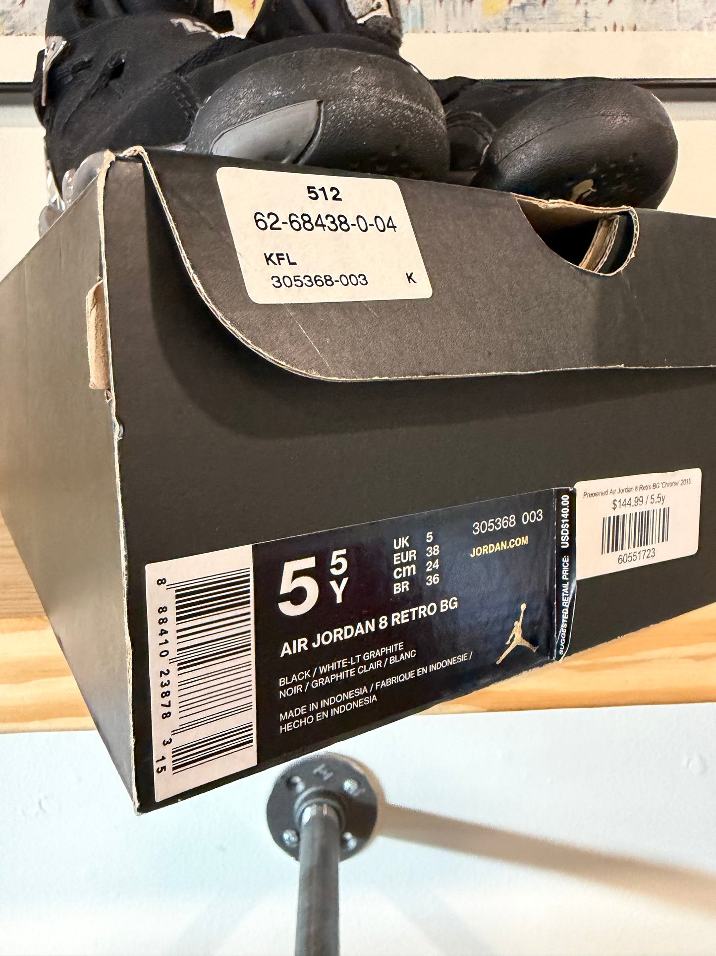 Preowned Jordan 8 Retro Chrome (2015) (GS) Sz 5.5Y