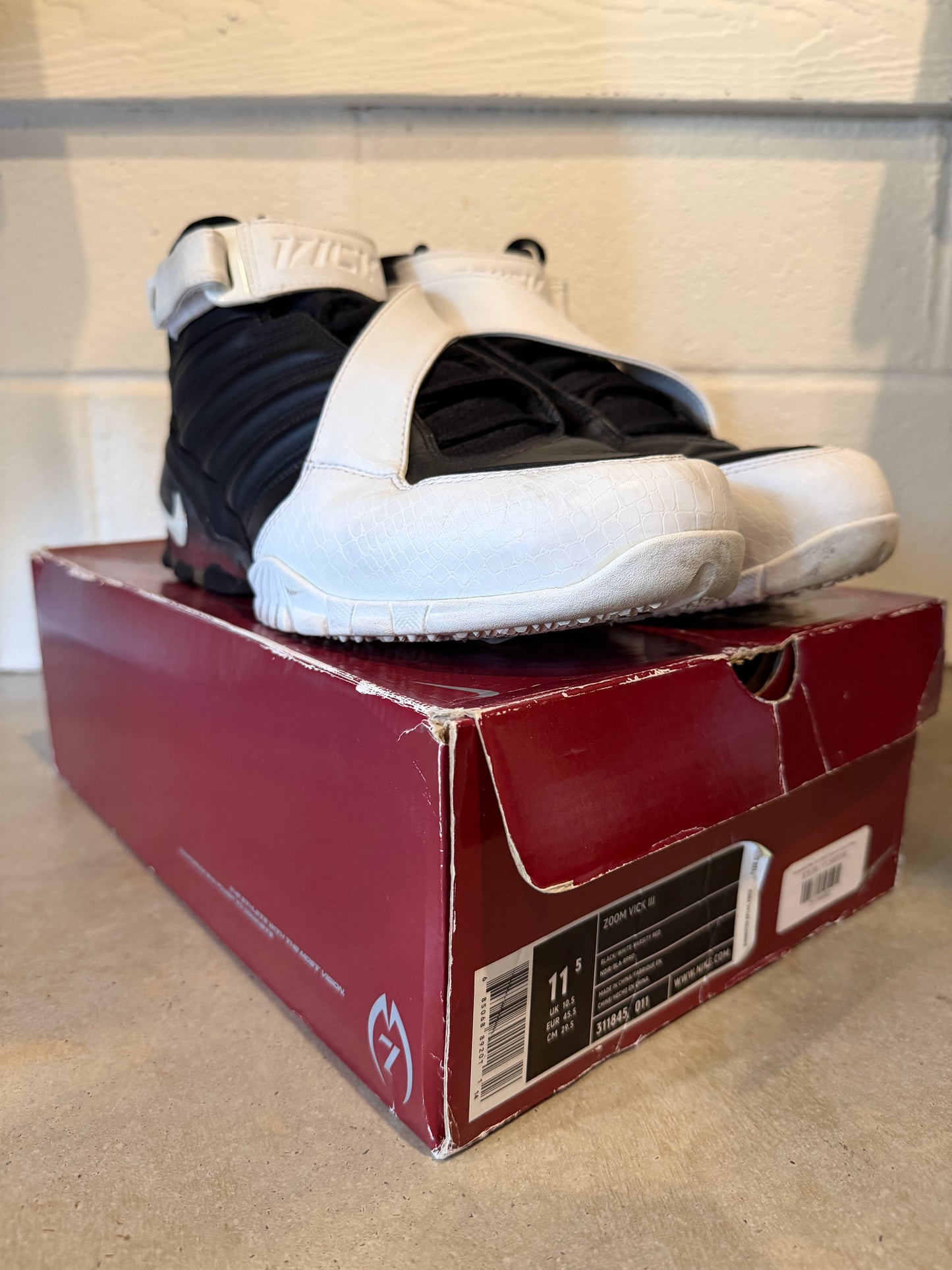 Preowned Nike Turf 2005 Zoom Air Vick 3 Shoes 311845-011 Sz 11.5M/13W