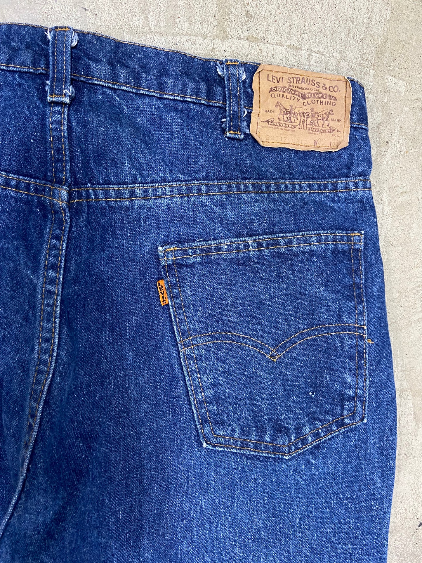 VTG Levi's 517 Bootcut Orange Tab Cropped Denim Jeans Sz 36x27