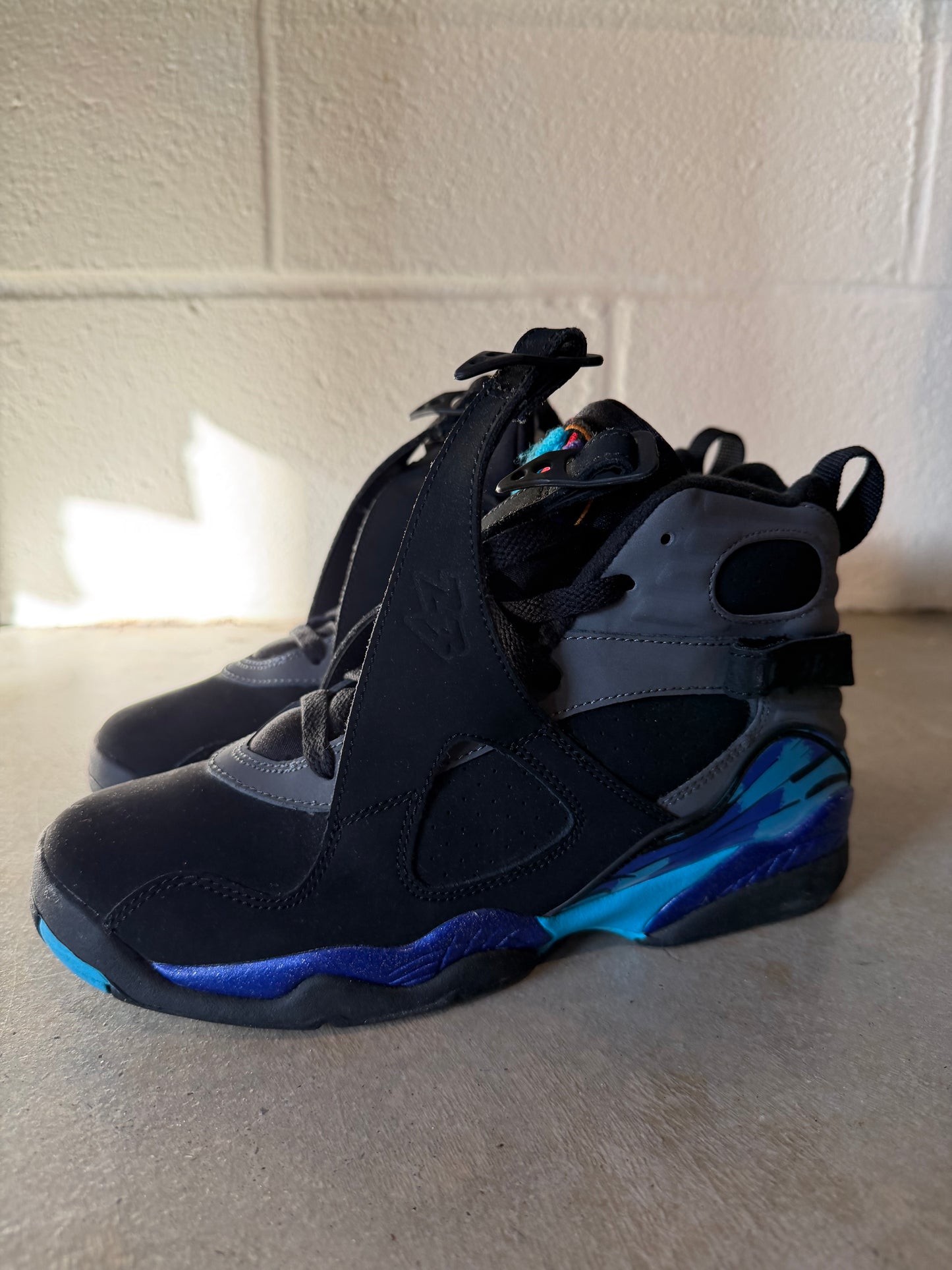 Preowned Jordan 8 Retro Aqua (2015) (GS) Sz 6Y/7.5W