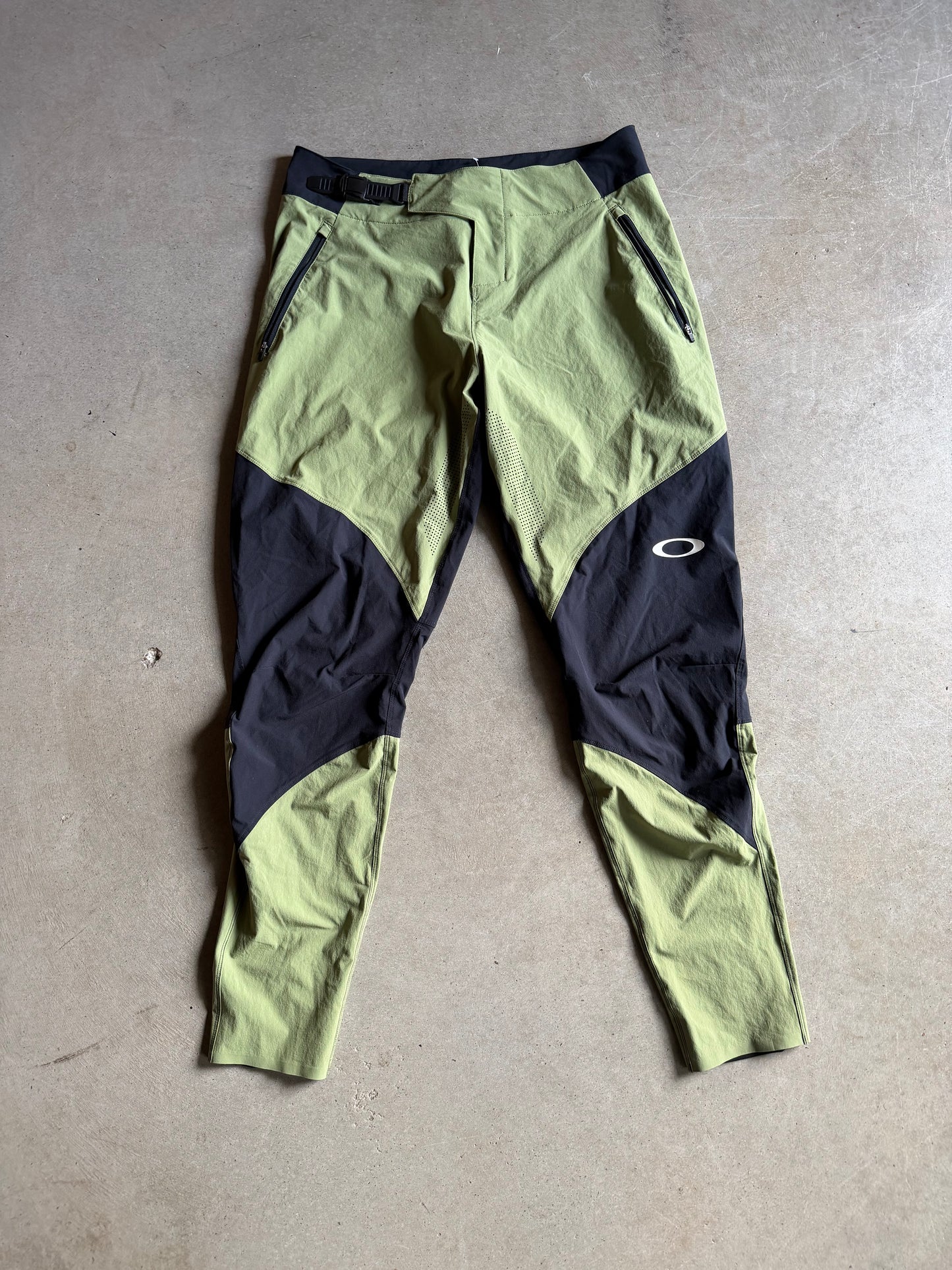 Oakley Race Pants Sz 34x32