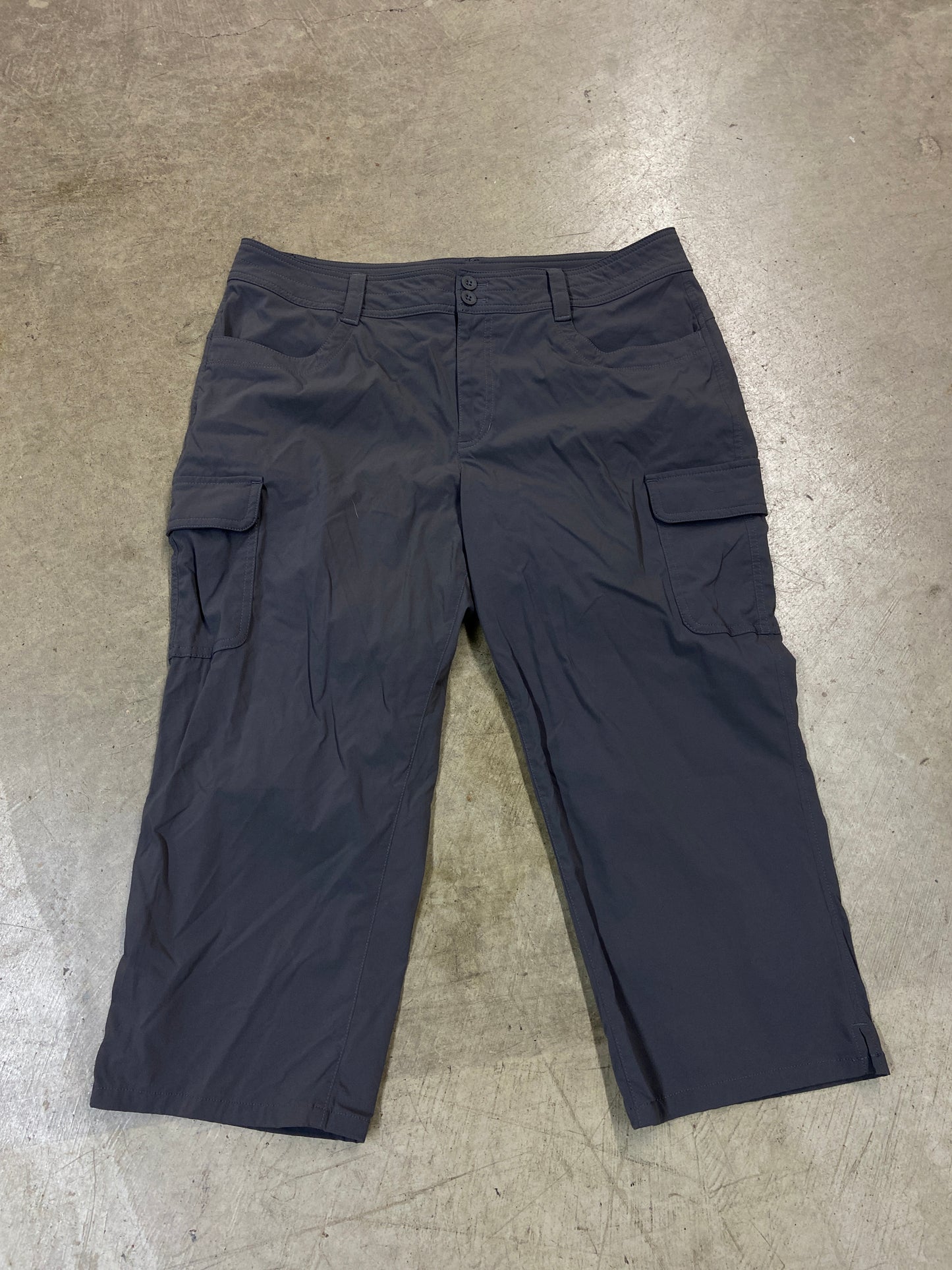 VTG Wmns Eddie Bauer Outdoor Hiking Cargo Capris Sz 14