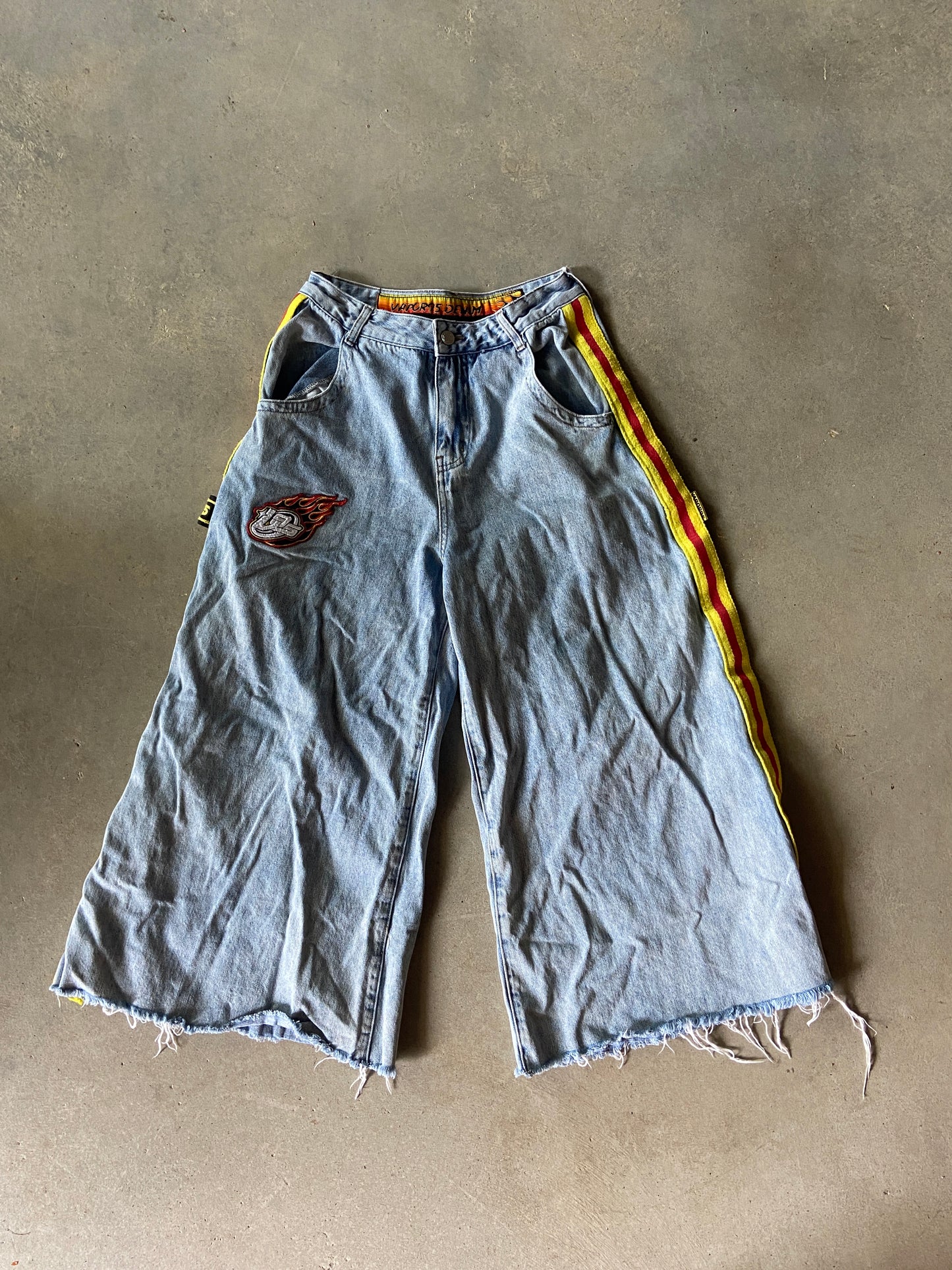 Vapor95 Stripe Rave Capri Jeans Sz 28