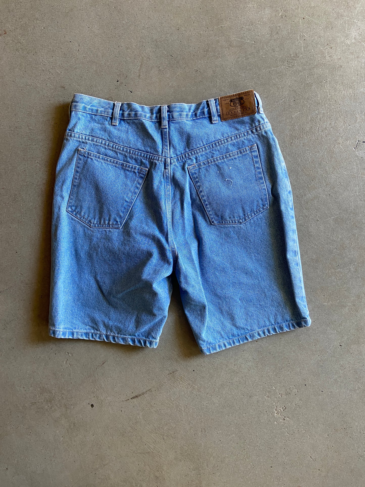 VTG Route 66 Relaxed Fit Light Wash Denim Shorts Sz 34