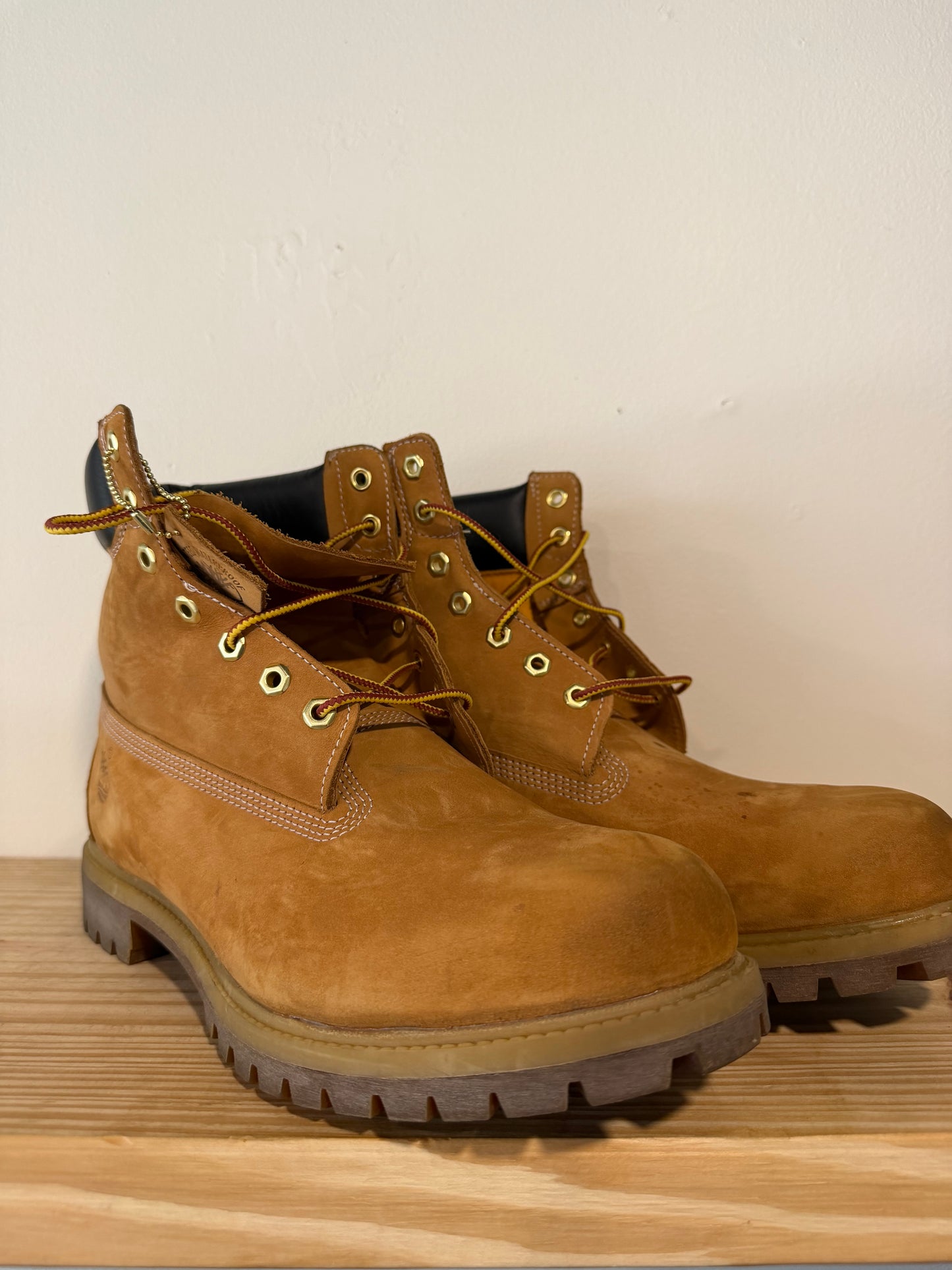 Preowned Timberland 6" Premium Waterproof Boot Wheat Sz 13M/14.5W