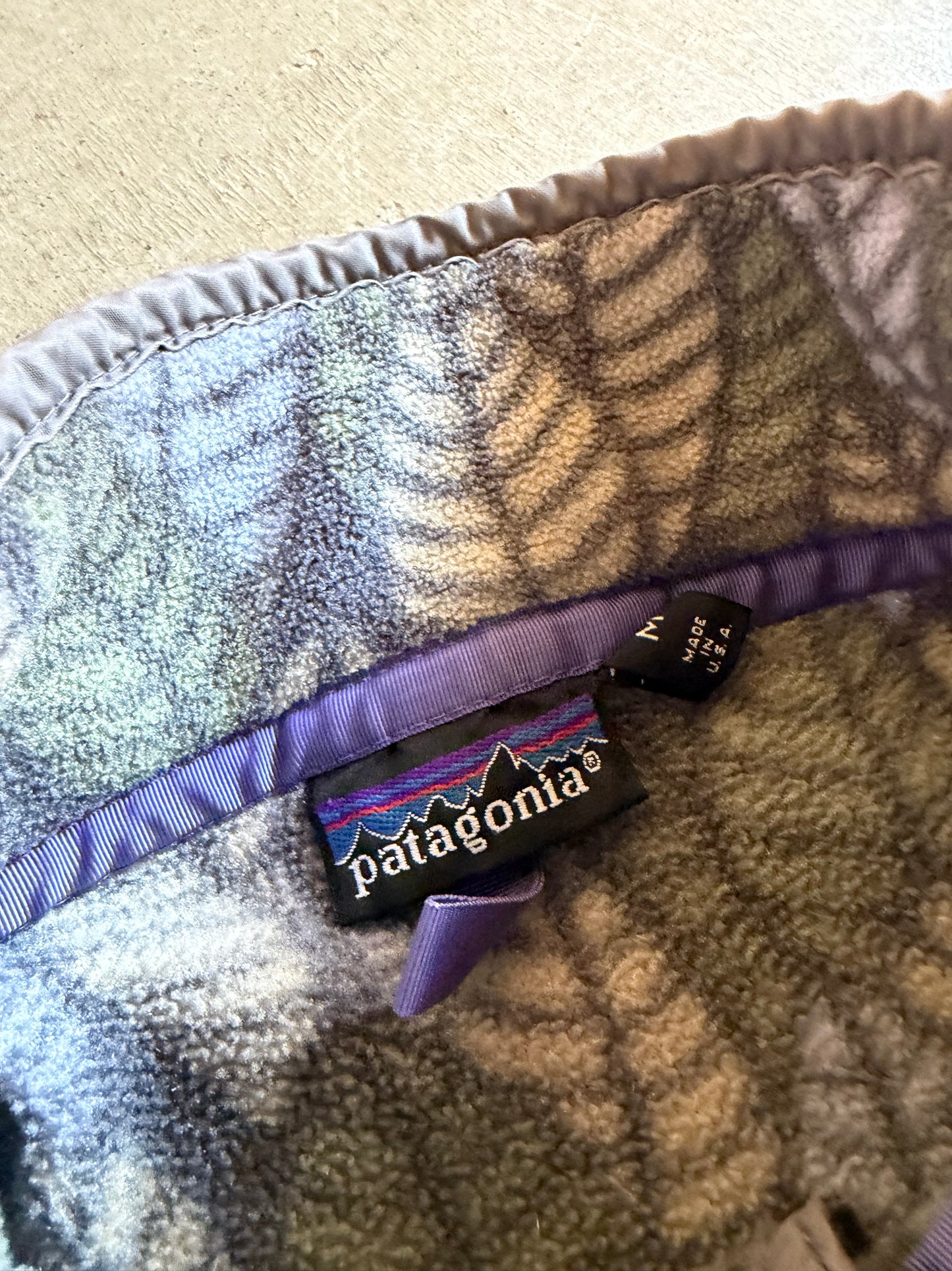 VTG Patagonia Synchilla Leaves Print Fleece Sz M
