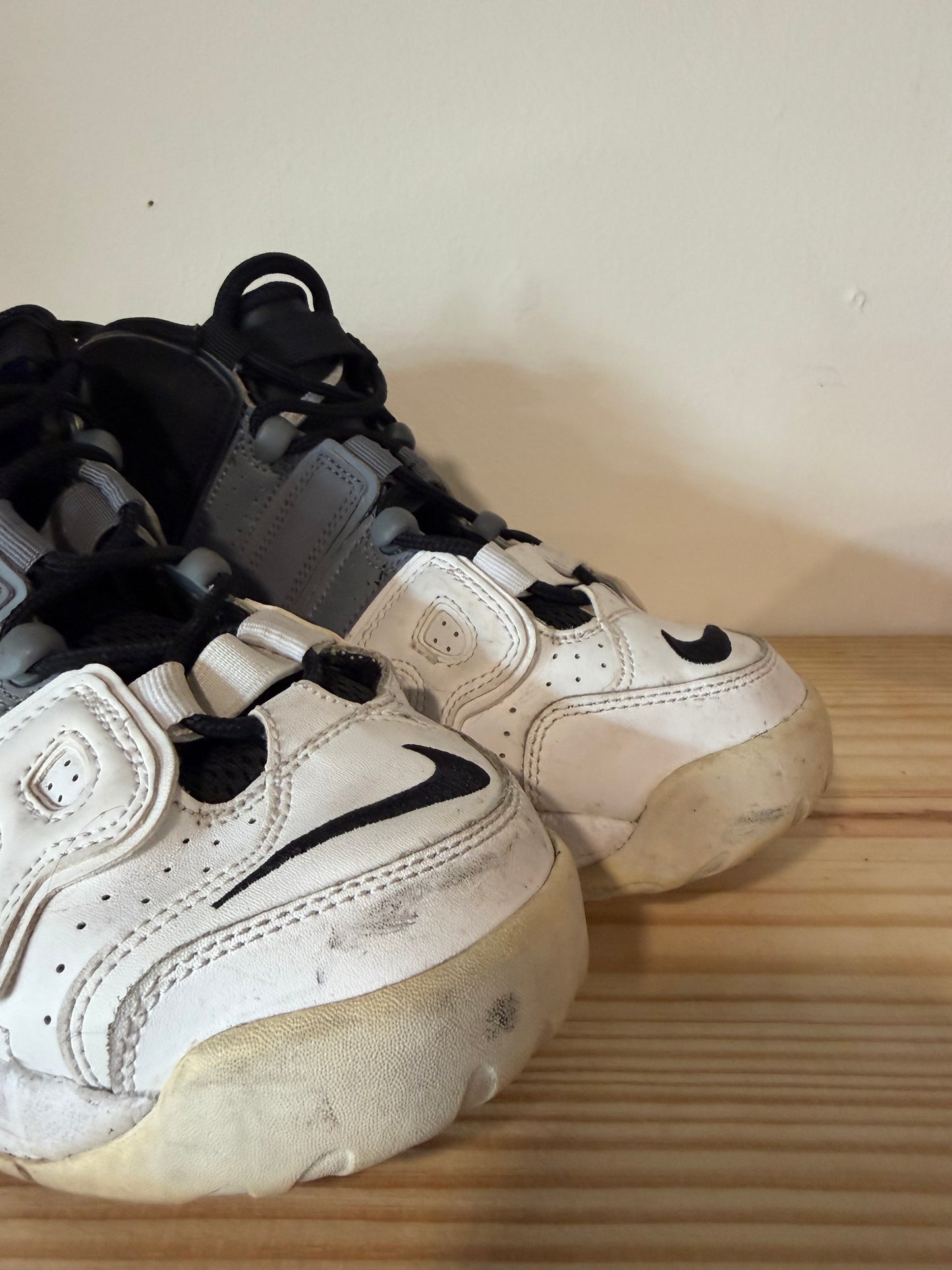 Nike Air More Uptempo Low Tri-Color Sz 6.5Y