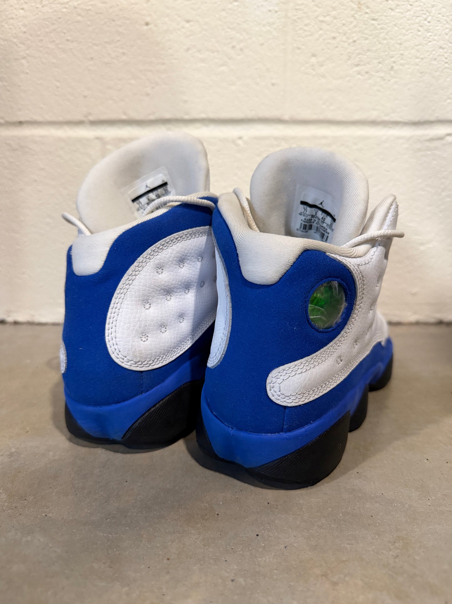 Preowned Jordan 13 White Hyper Royal GS Size 7Y