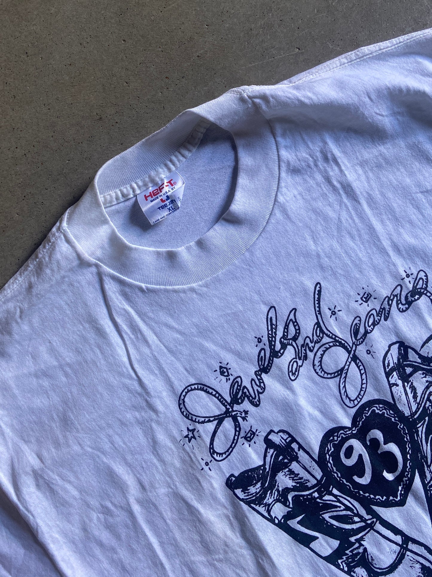 VTG Jewels & Seats 1993 White Tee Sz XL