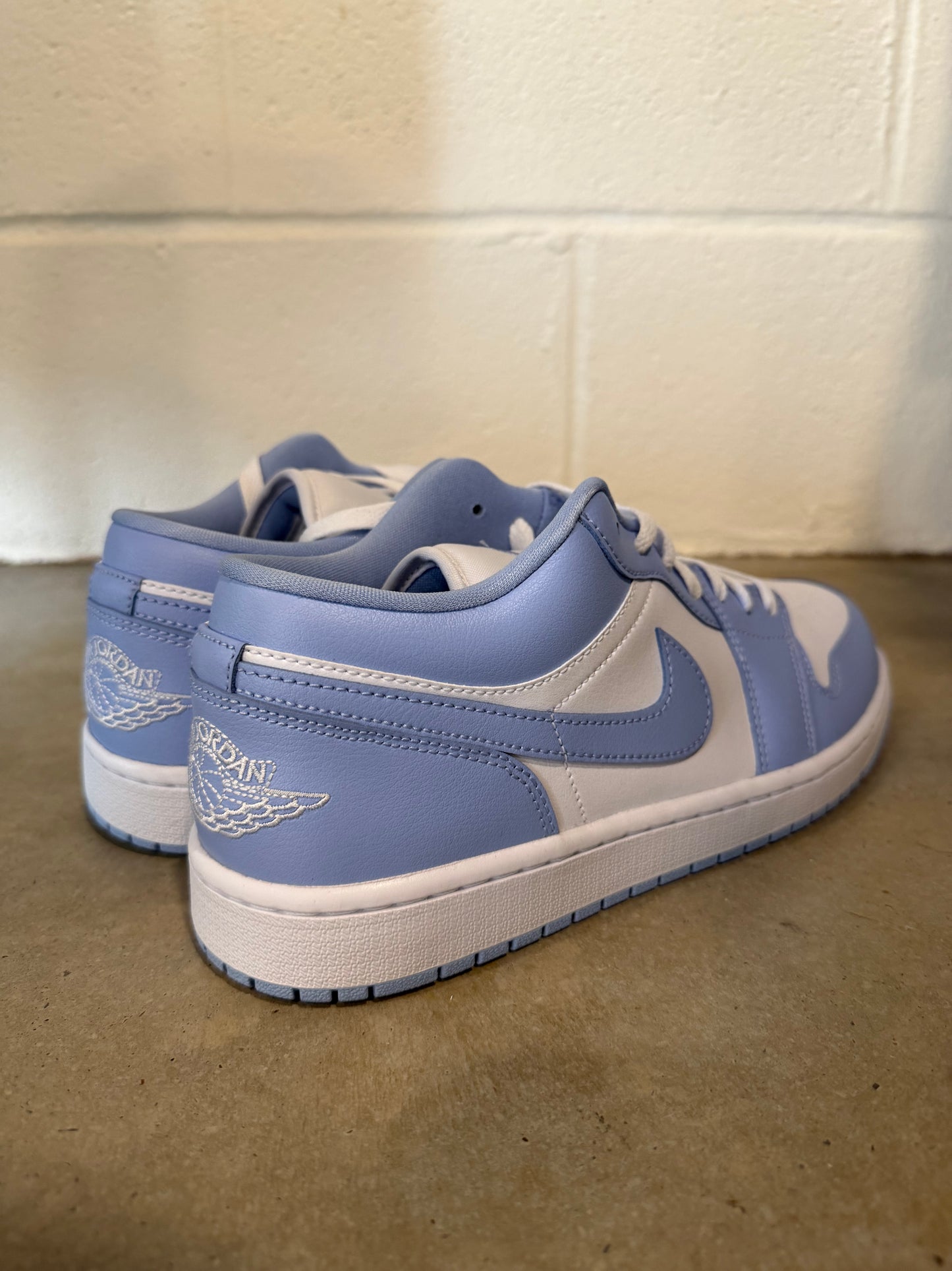 Jordan 1 Low White Aluminum Sz 10M/11.5W  DC0774-142