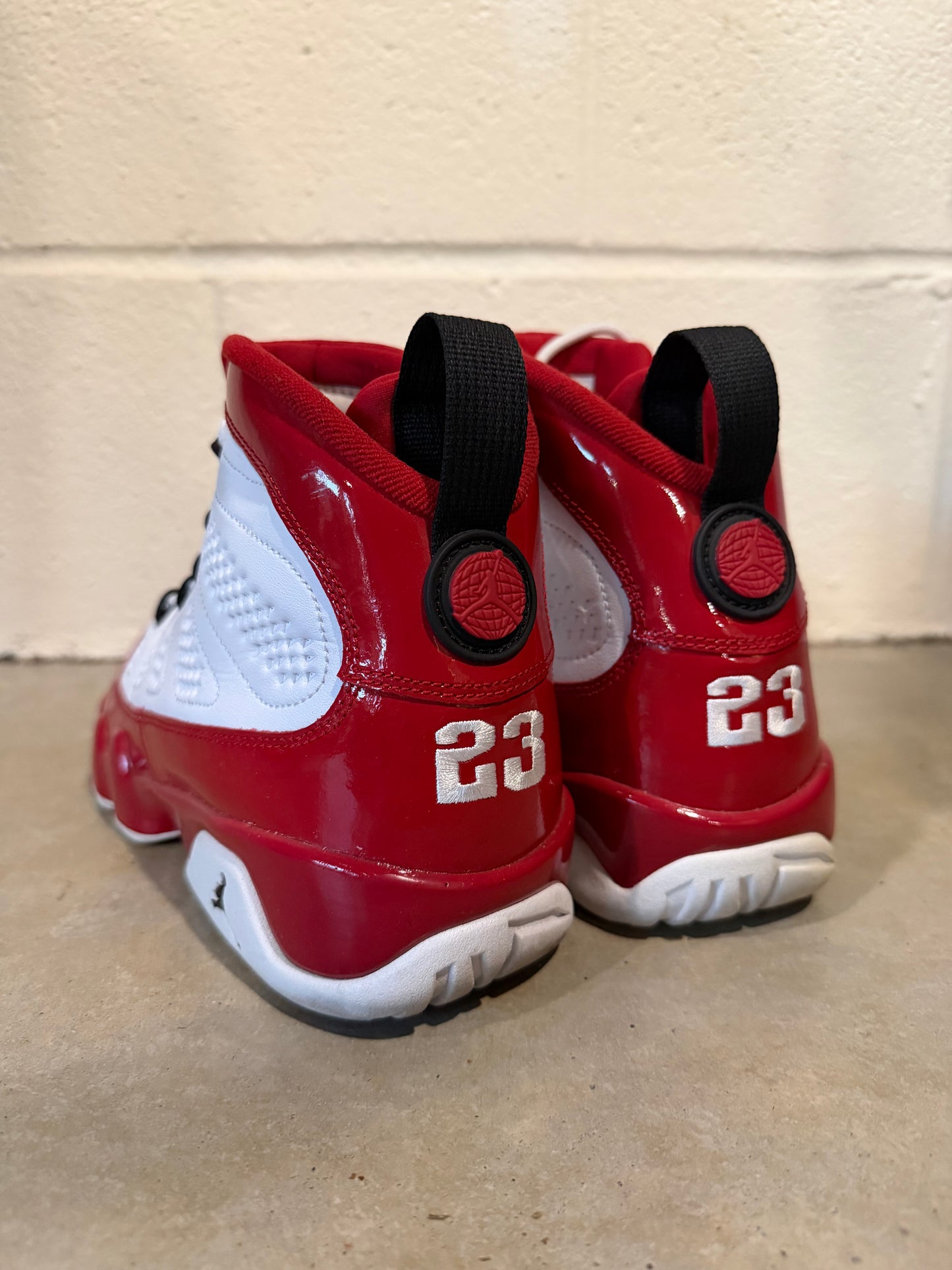 Preowned Air Jordan 9 Retro 'Gym Red' Sz 8.5M/10W