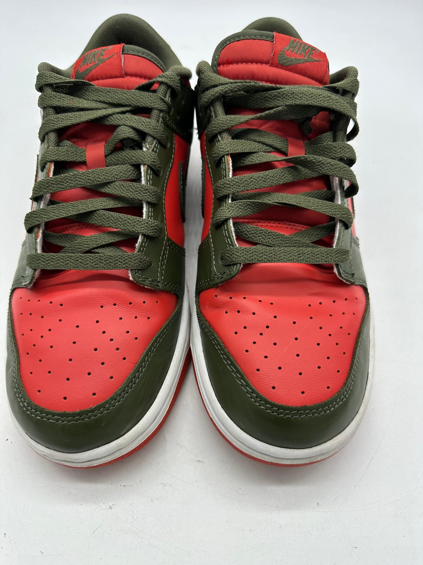 Preowned Nike Dunk Low 'Cargo Khaki Mystic Red' Sz 10M/11.5W DV0833-600