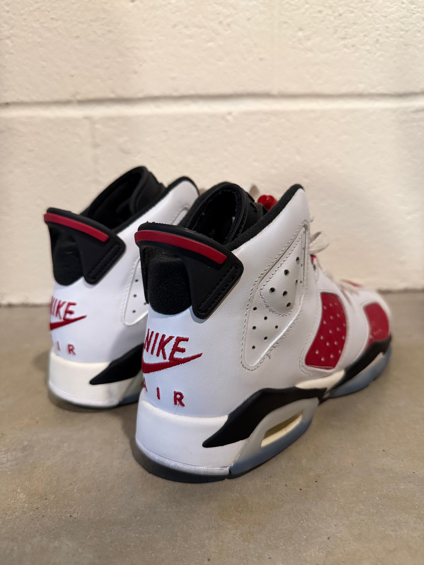 Preowned Air Jordan 6 2020 "Carmine" Sz 5Y/6.5W
