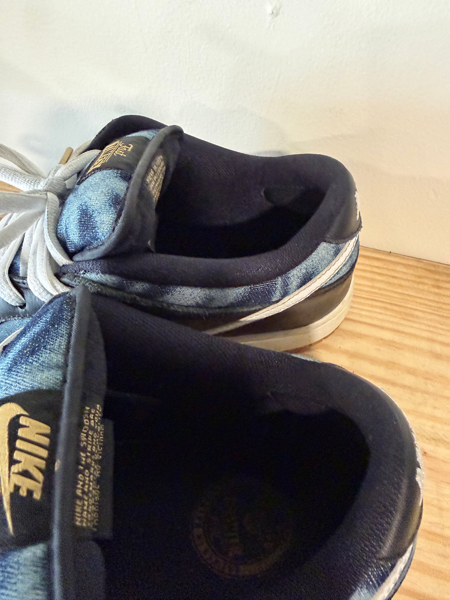 Preowned Nike SB QS Fast Times Black Size 10.5M/12W