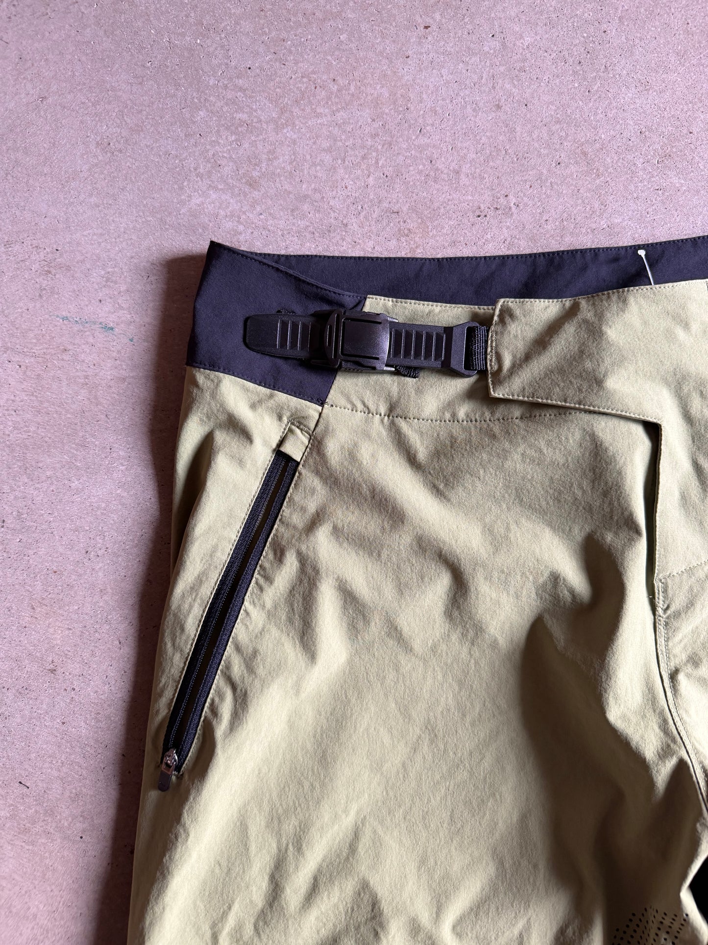 Oakley Race Pants Sz 34x32