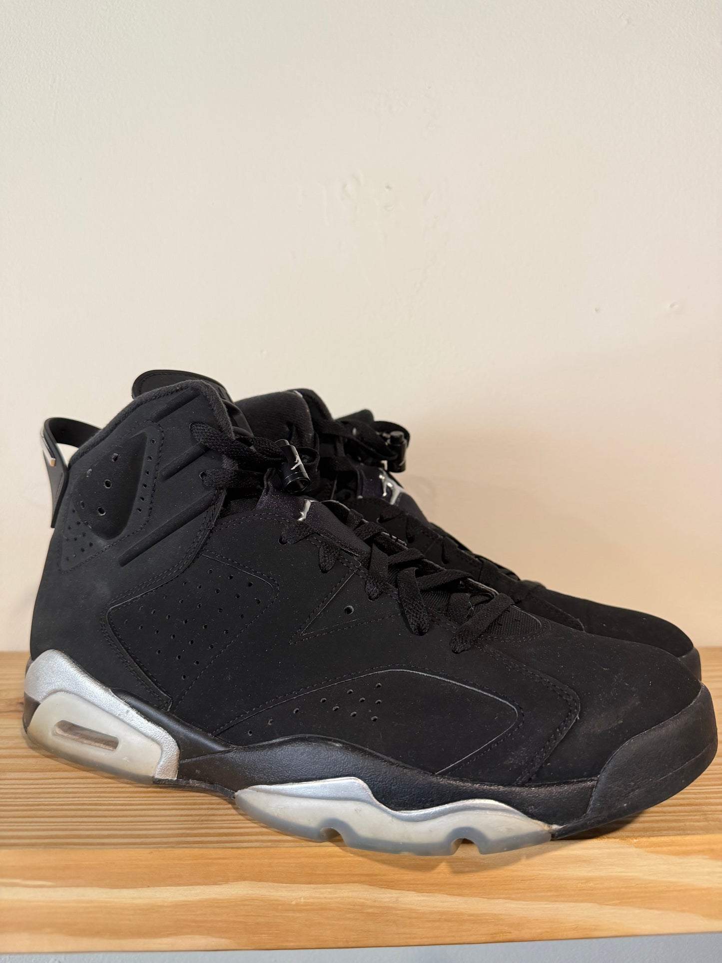 Preowned Jordan 6 Retro Chrome Sz 13M/14.5W