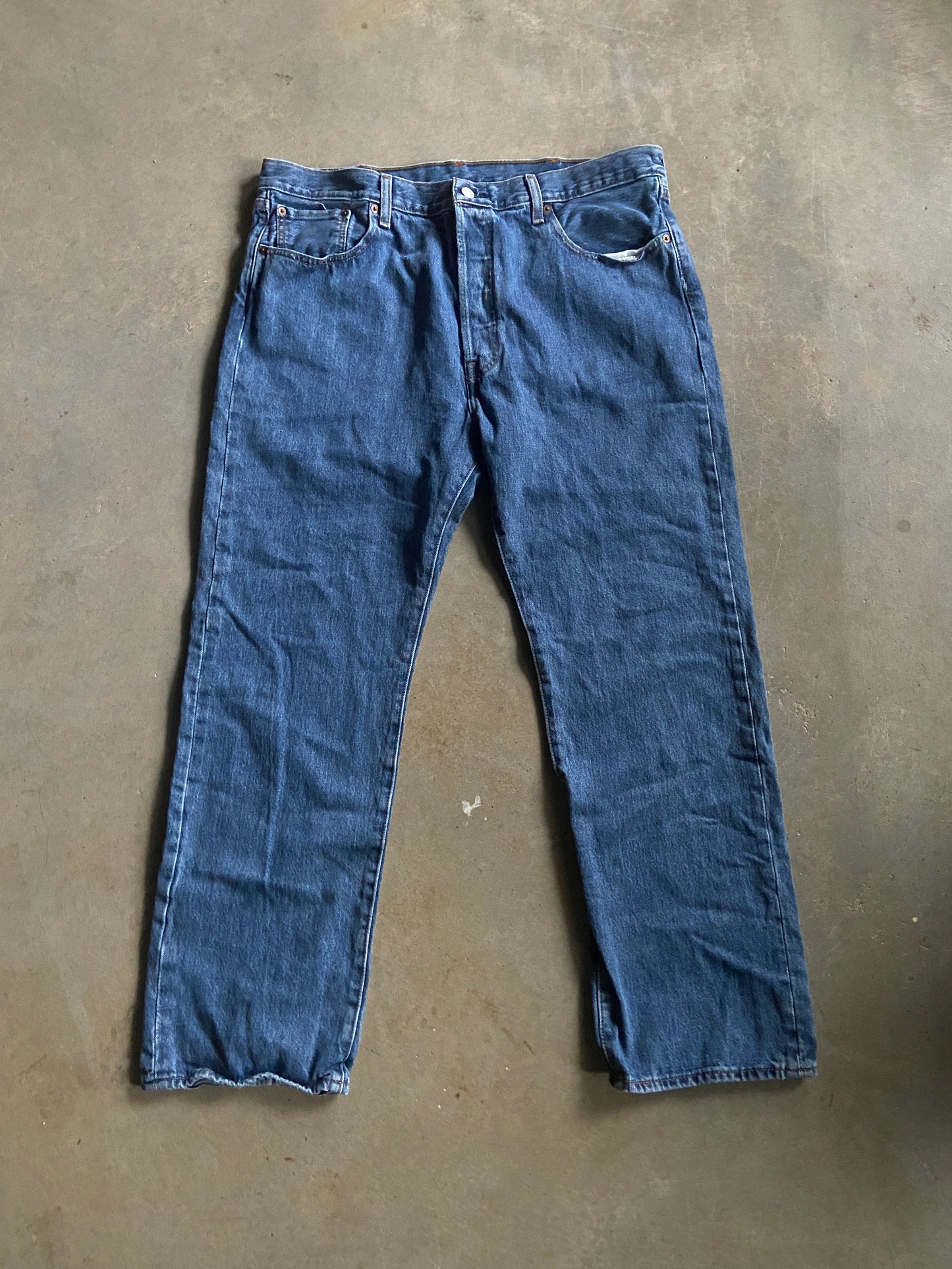 VTG Levis 501 Medium Wash Denim Jeans Sz 38x30