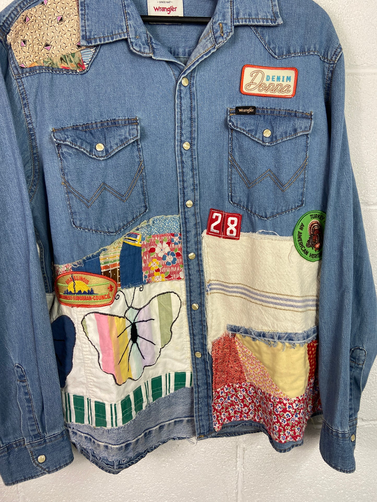Denim Donna Reworked Springtime Wrangler Button Up Shirt Sz L/XL