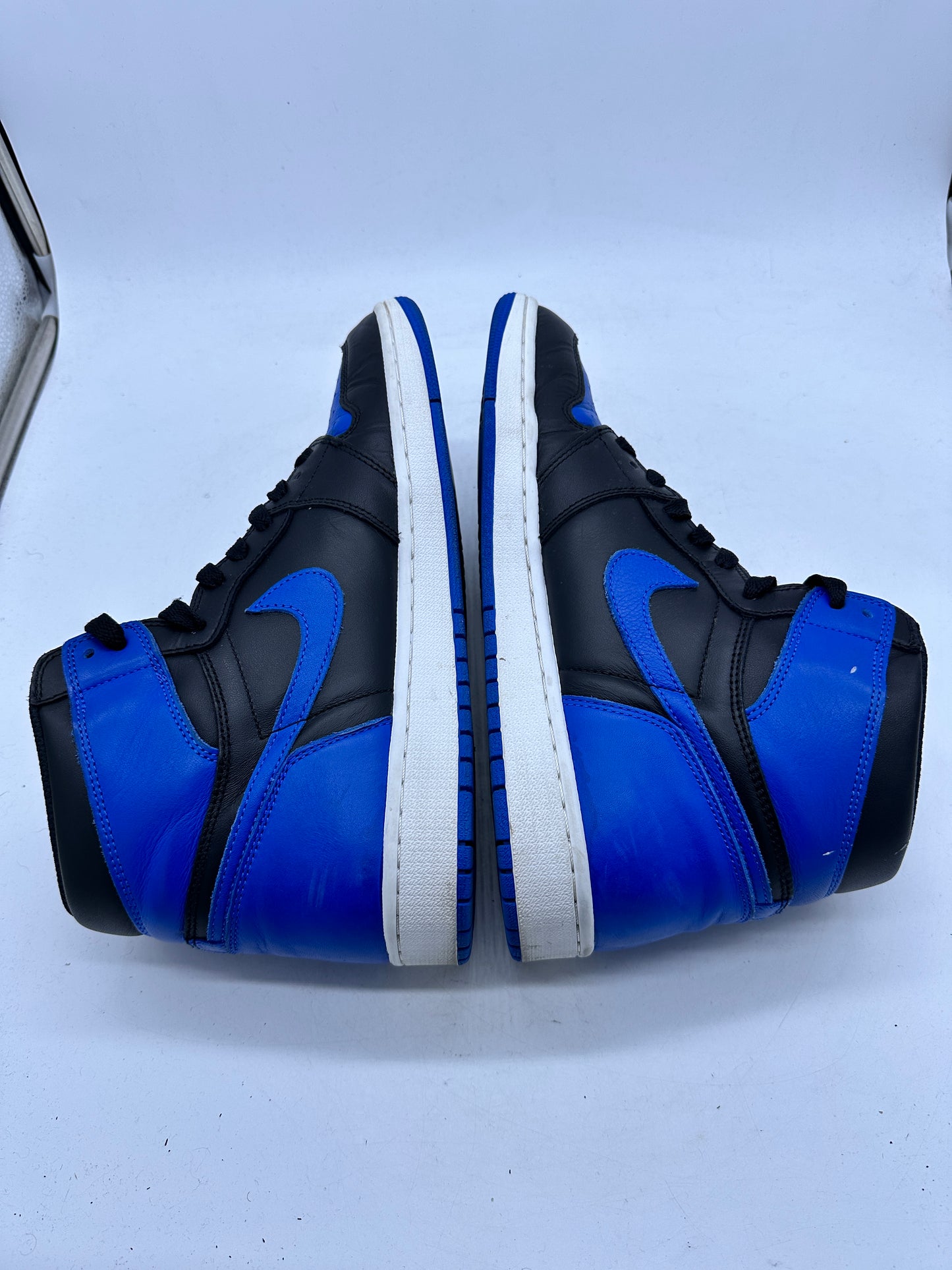 Preowned Jordan 1 Retro Royal (2017) Sz 12M/13.5W 555088-007