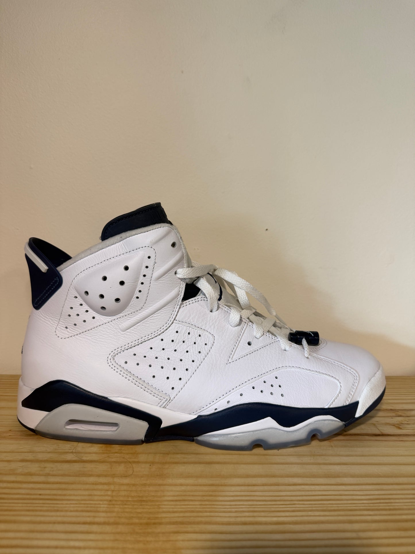 Preowned Jordan 6 Retro Midnight Navy (2022) Size 13 CT8529-141